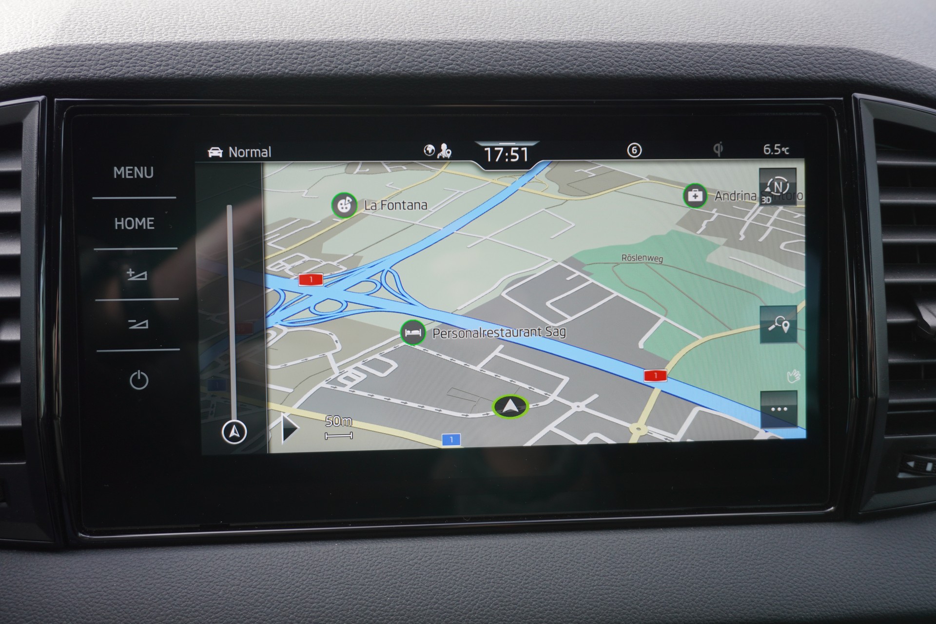 SKODA Karoq 2.0 TDI CR Sport Line 4x4 DSG-image-27