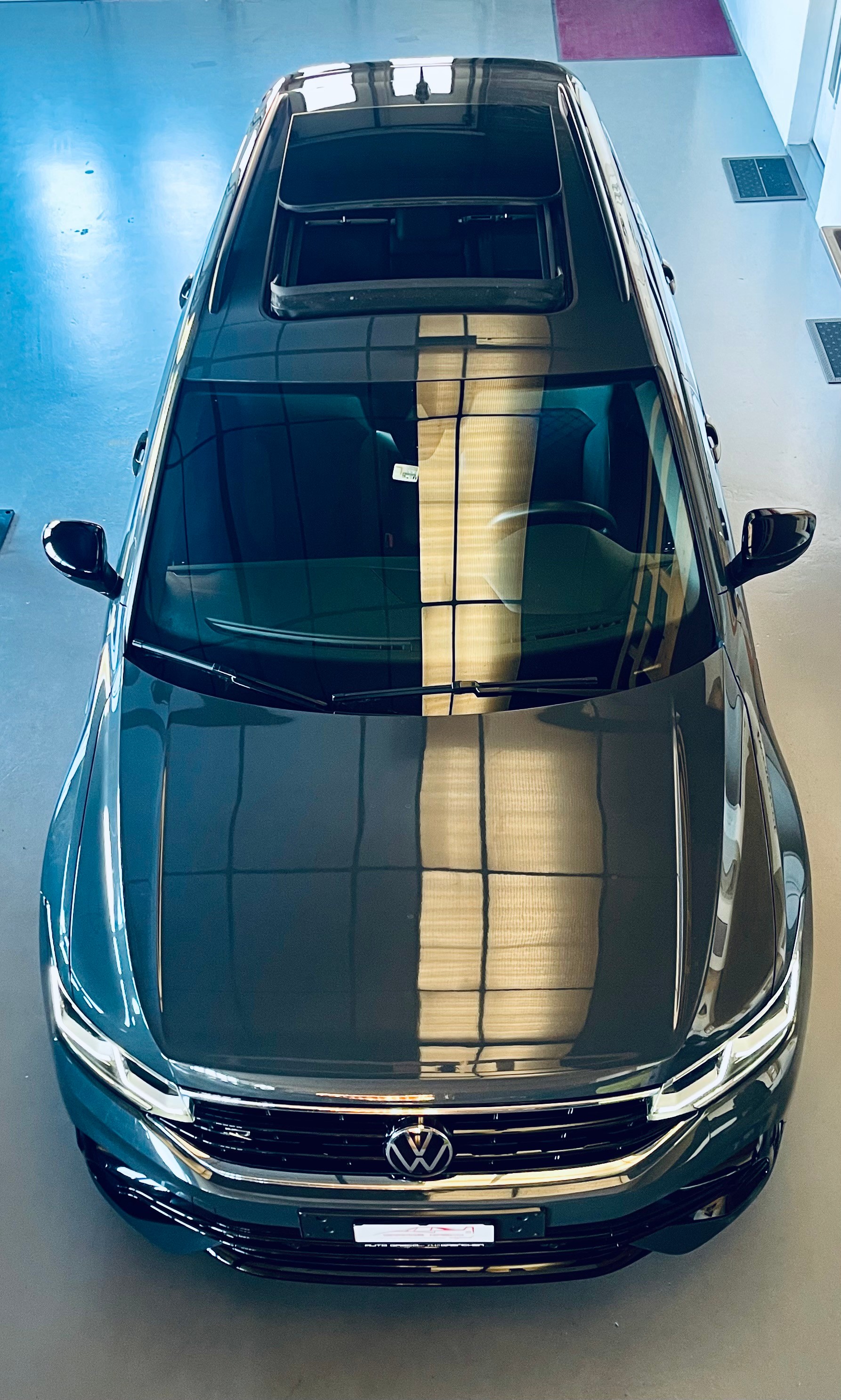 VW Tiguan 2.0TSI R 4Motion DSG "320PS"-image-8
