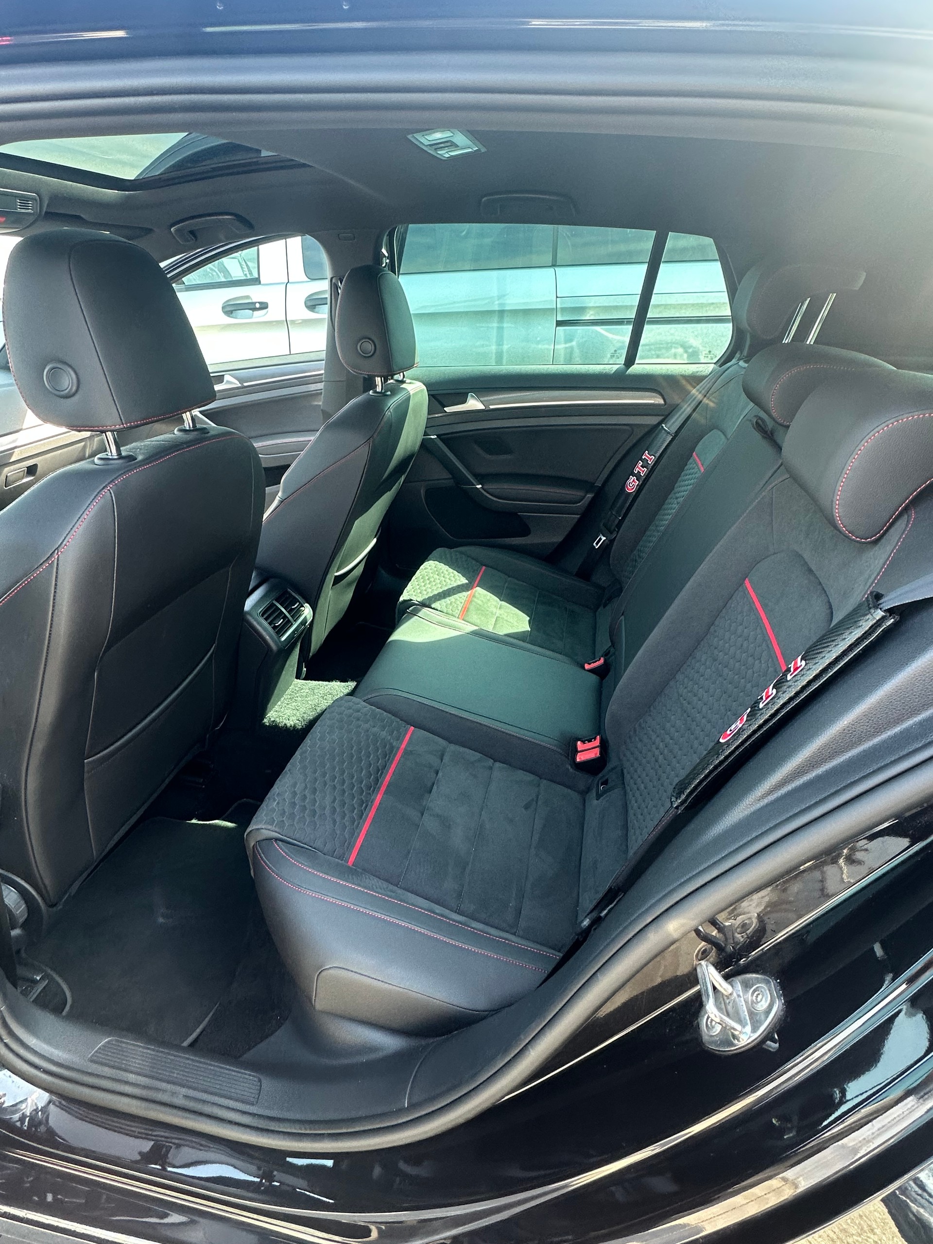 VW Golf 2.0 TSI GTI Performance DSG-image-7