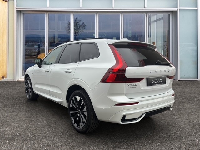 VOLVO XC60 2.0 T6 TE Ultra Dark eAWD-image-2