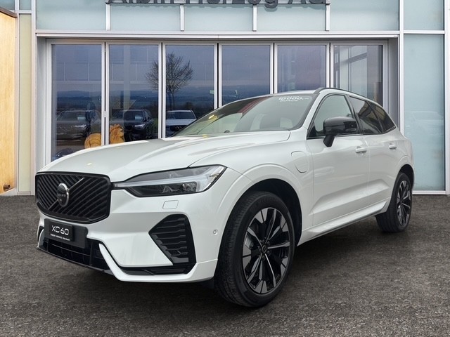 VOLVO XC60 2.0 T6 TE Ultra Dark eAWD-image-0