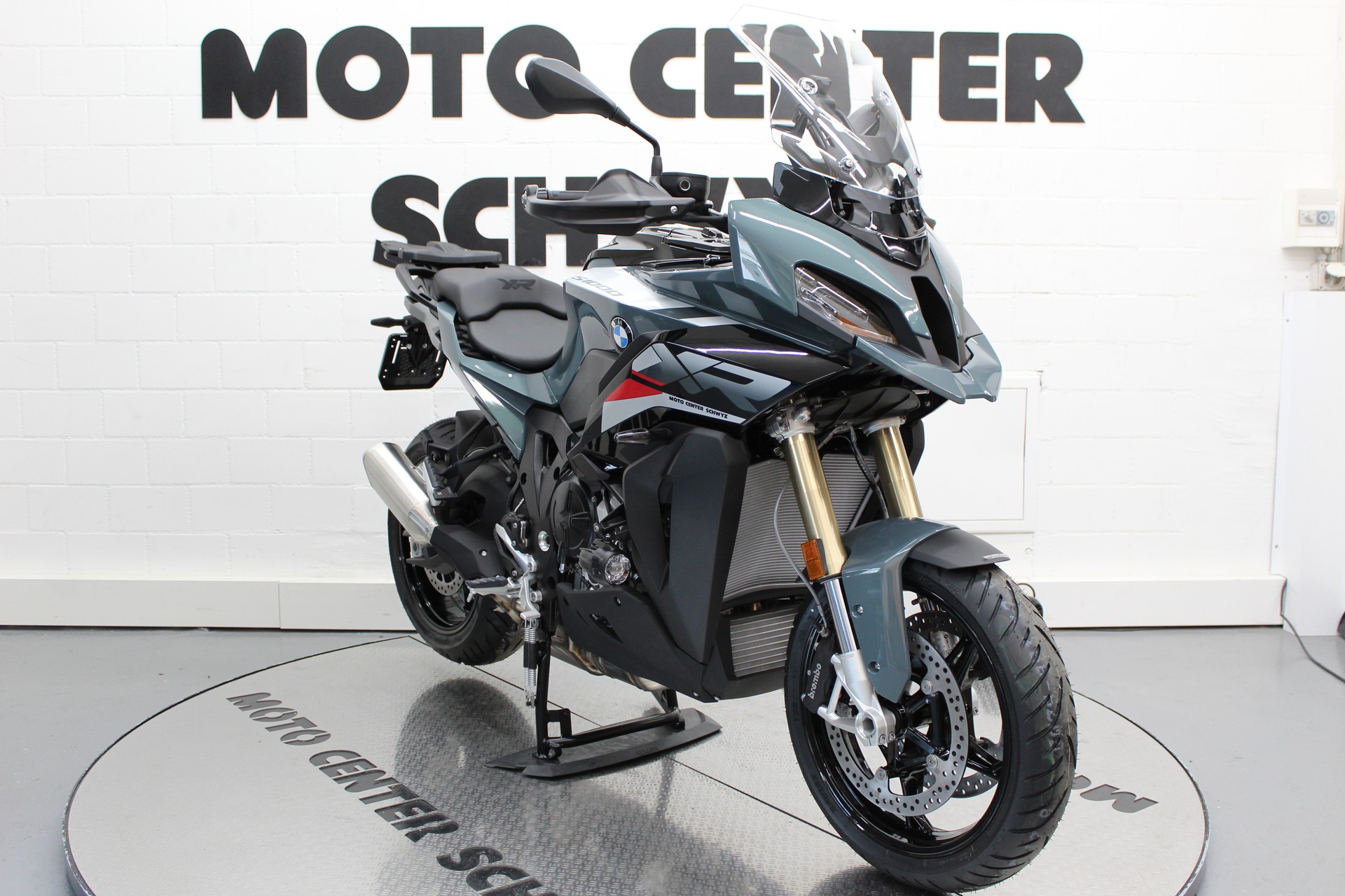 BMW S 1000 XR-showroom-element-1