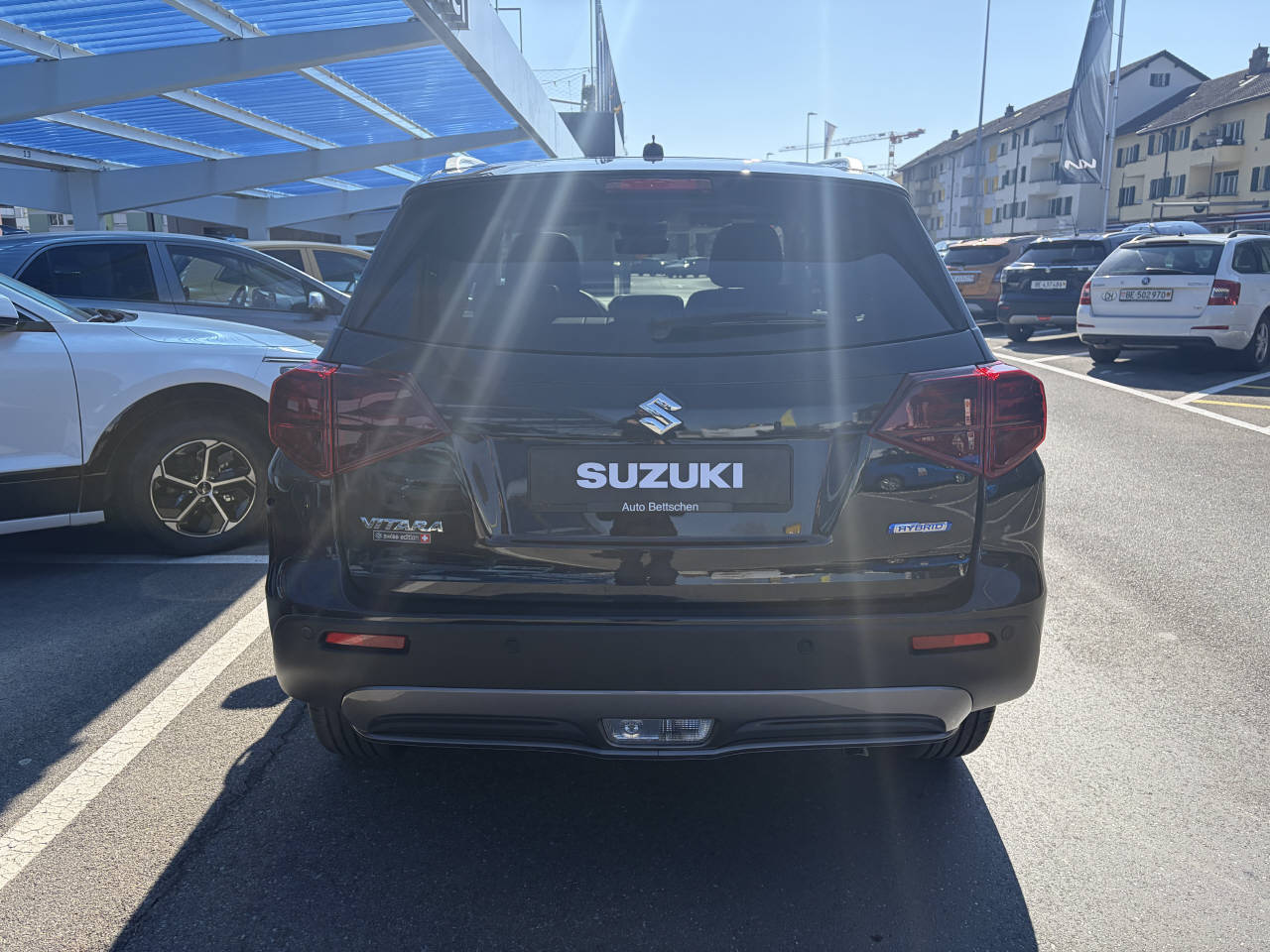 SUZUKI Vitara 1.4 T Sakura Top Hybrid 4x4-image-5