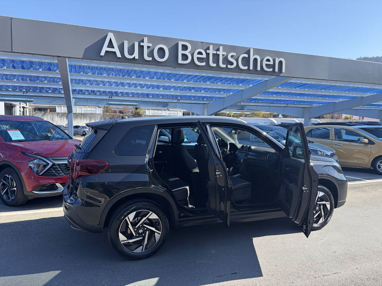 SUZUKI Vitara 1.4 T Sakura Top Hybrid 4x4-image-8