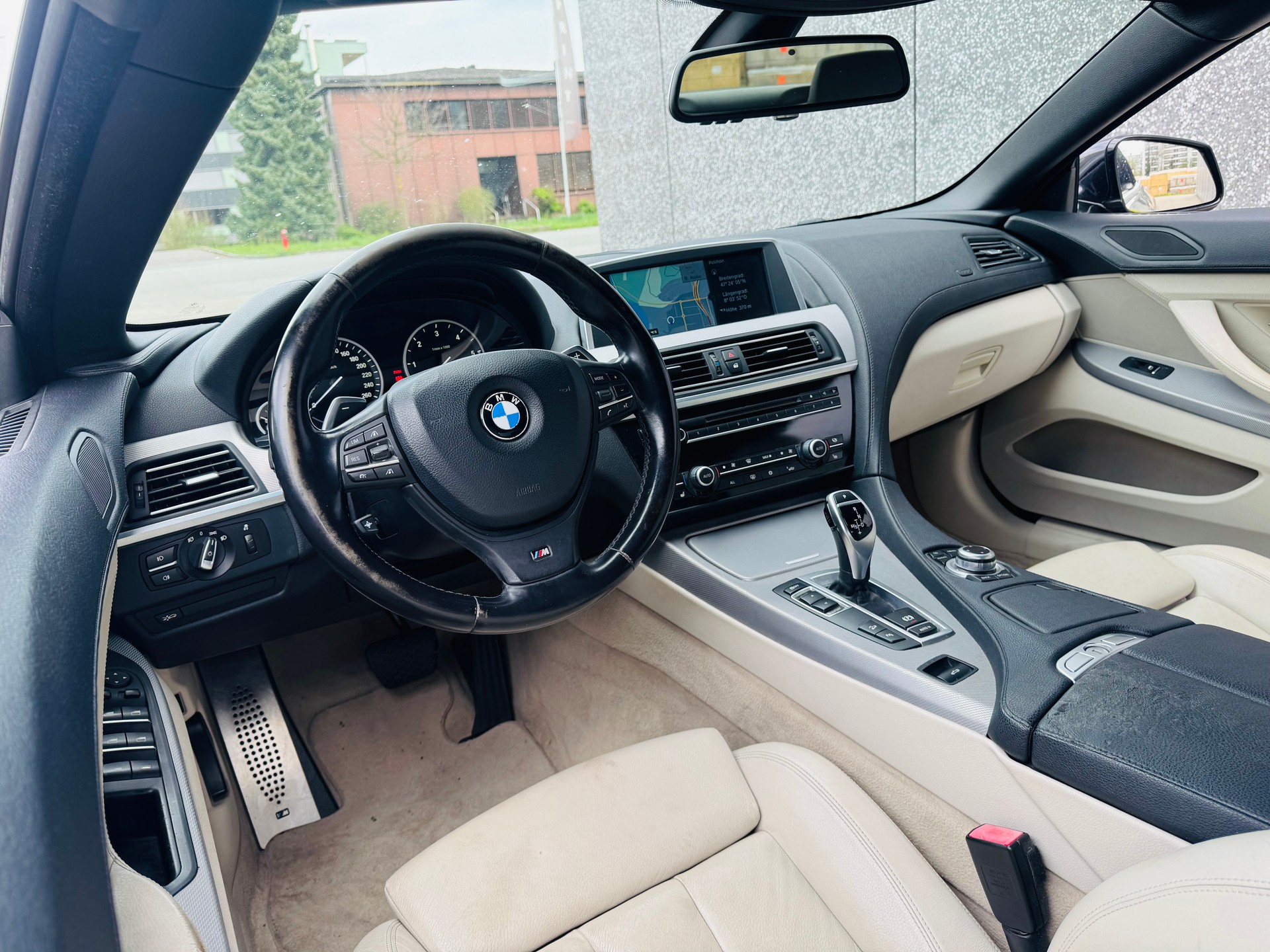 BMW 640d Cabrio xDrive-image-11