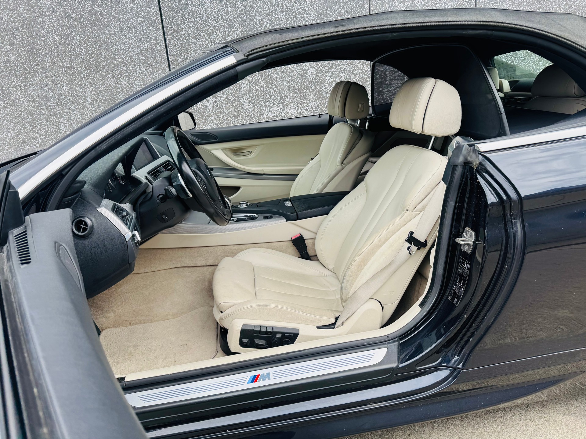 BMW 640d Cabrio xDrive-image-13