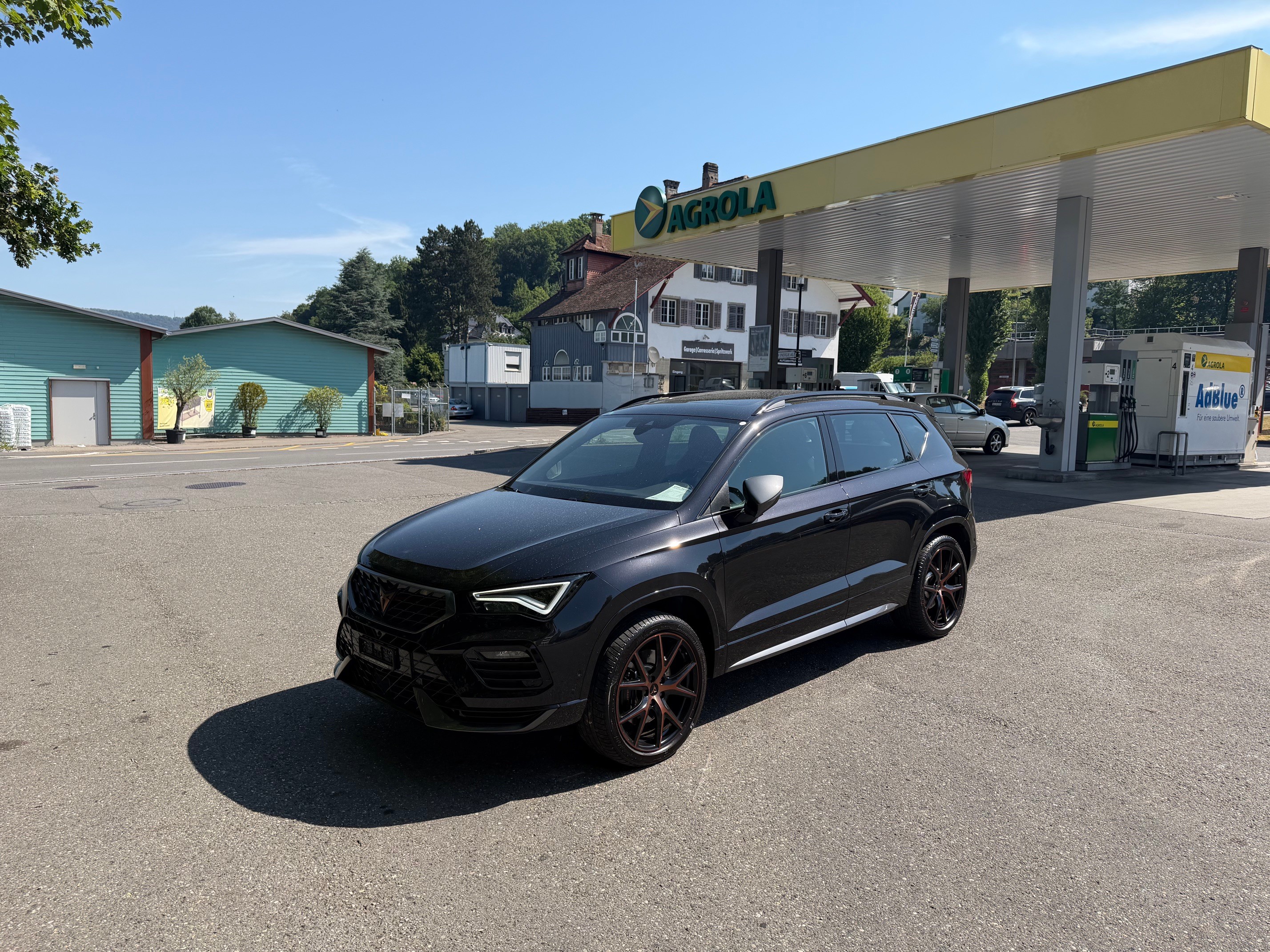 Car photo
