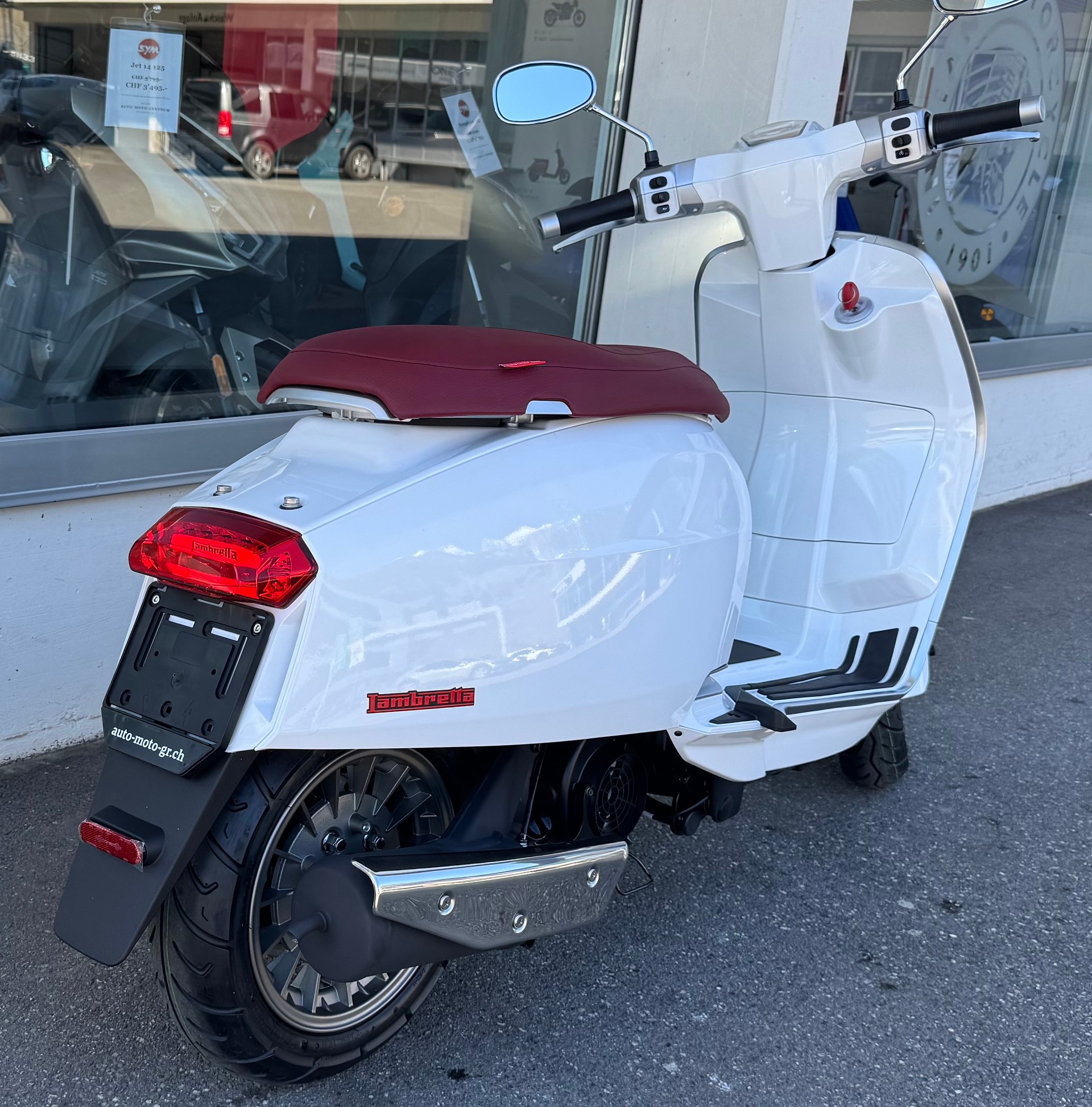 LAMBRETTA V 125 Special Flex Fender-showroom-element-3