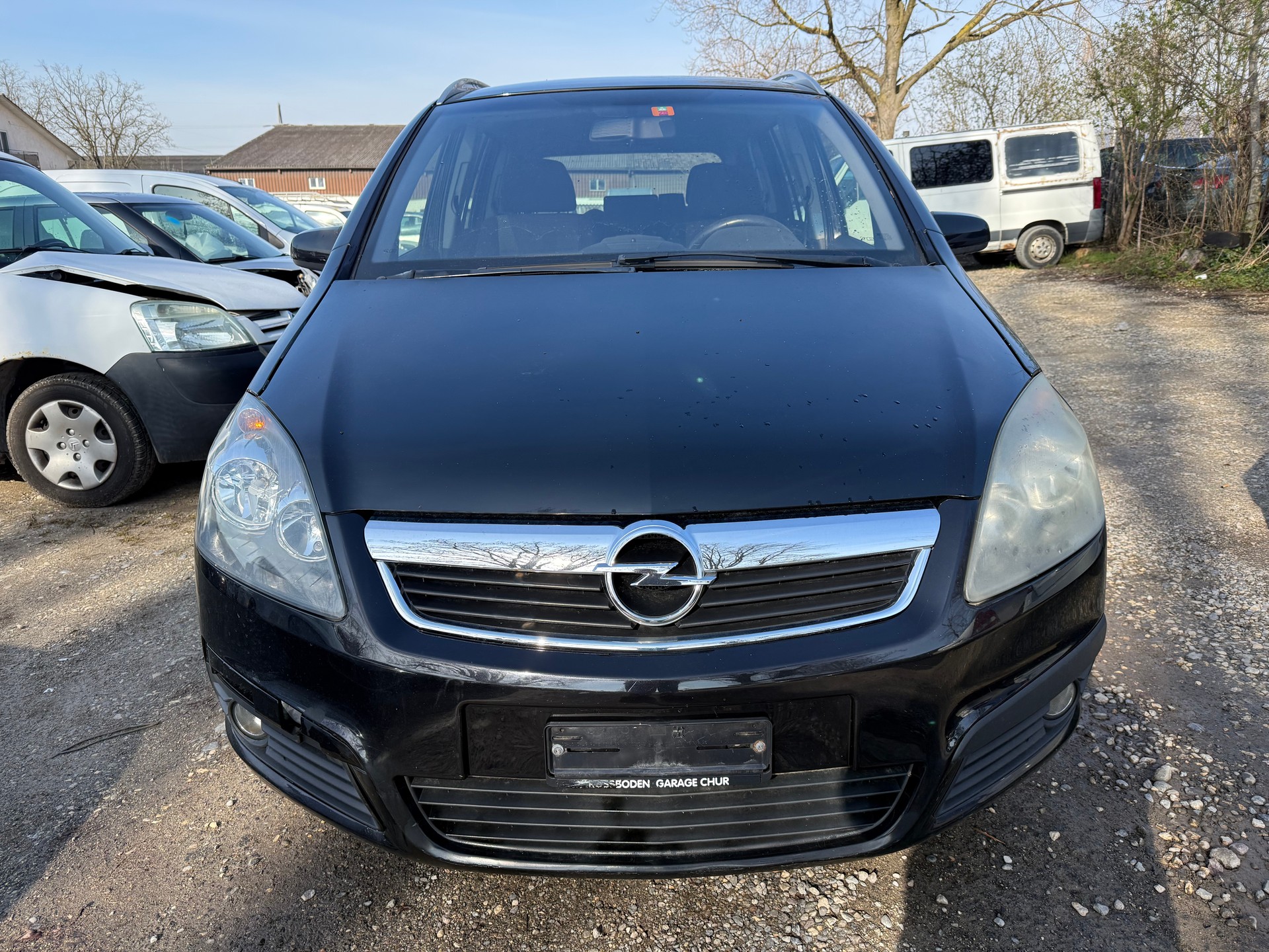 OPEL Zafira 2.0i 16V T Cosmo-image-1