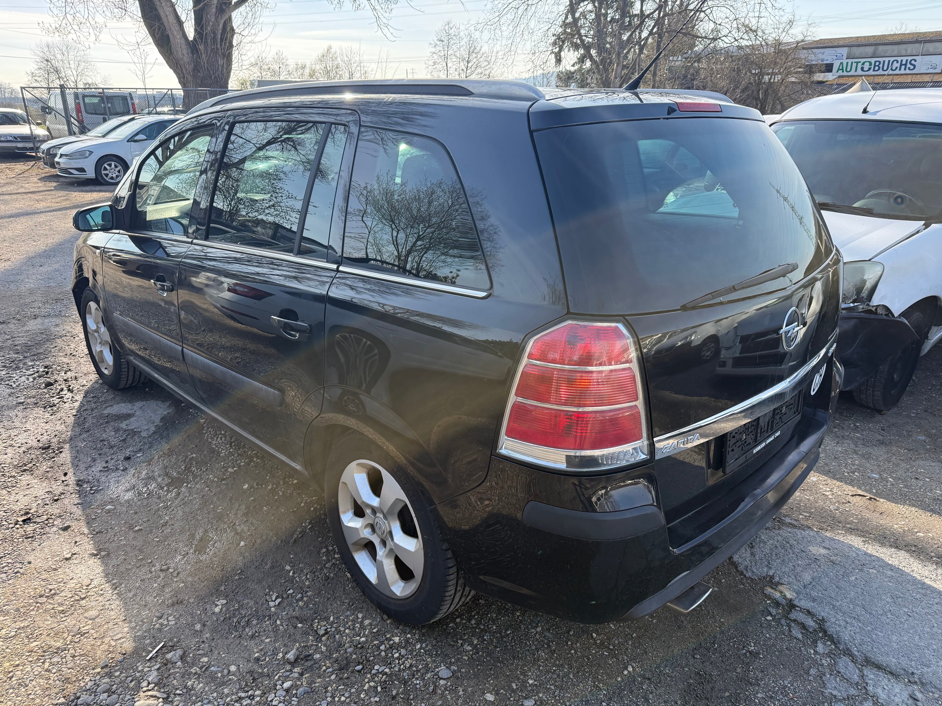 OPEL Zafira 2.0i 16V T Cosmo-image-4