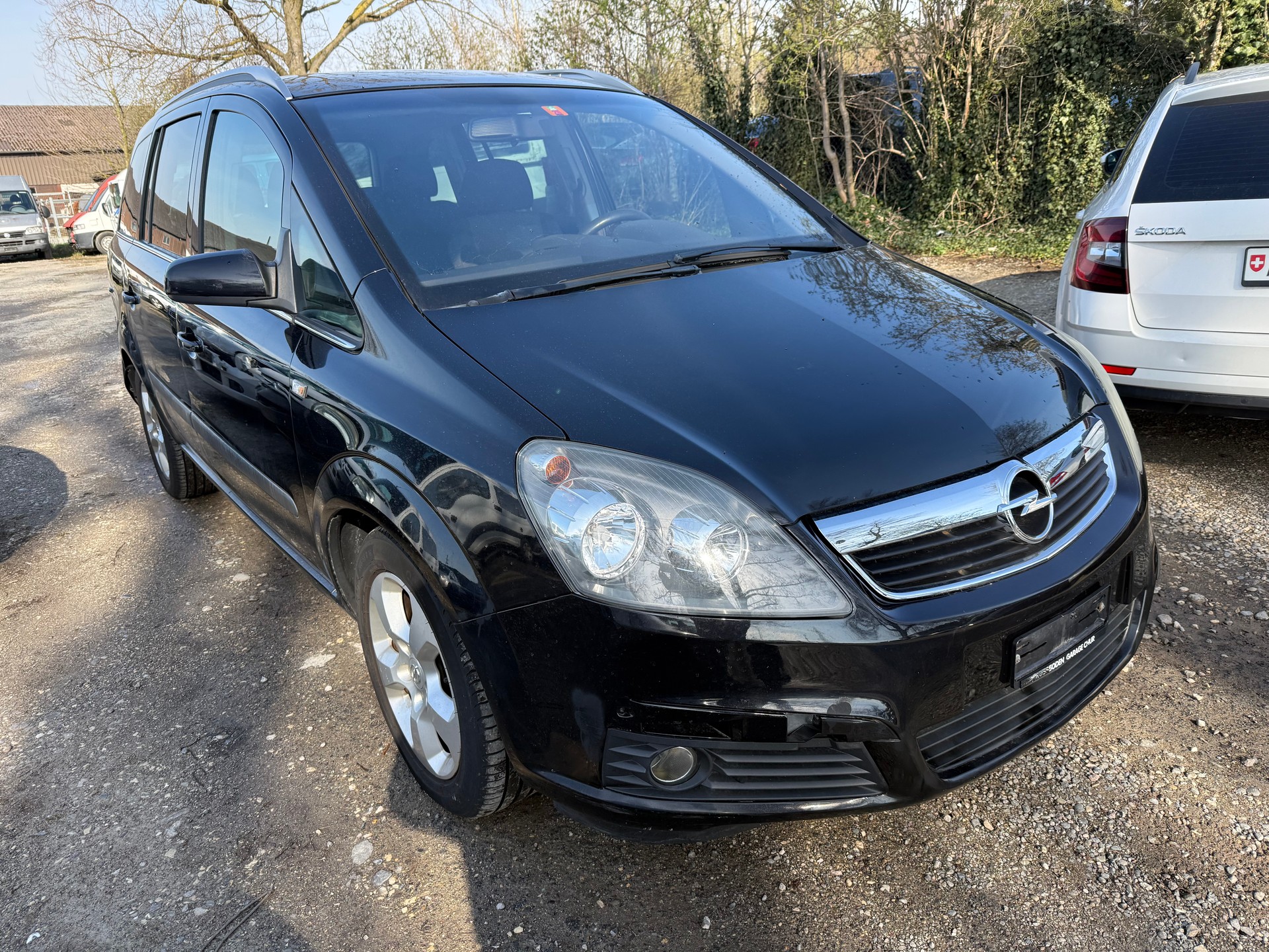 OPEL Zafira 2.0i 16V T Cosmo-image-0