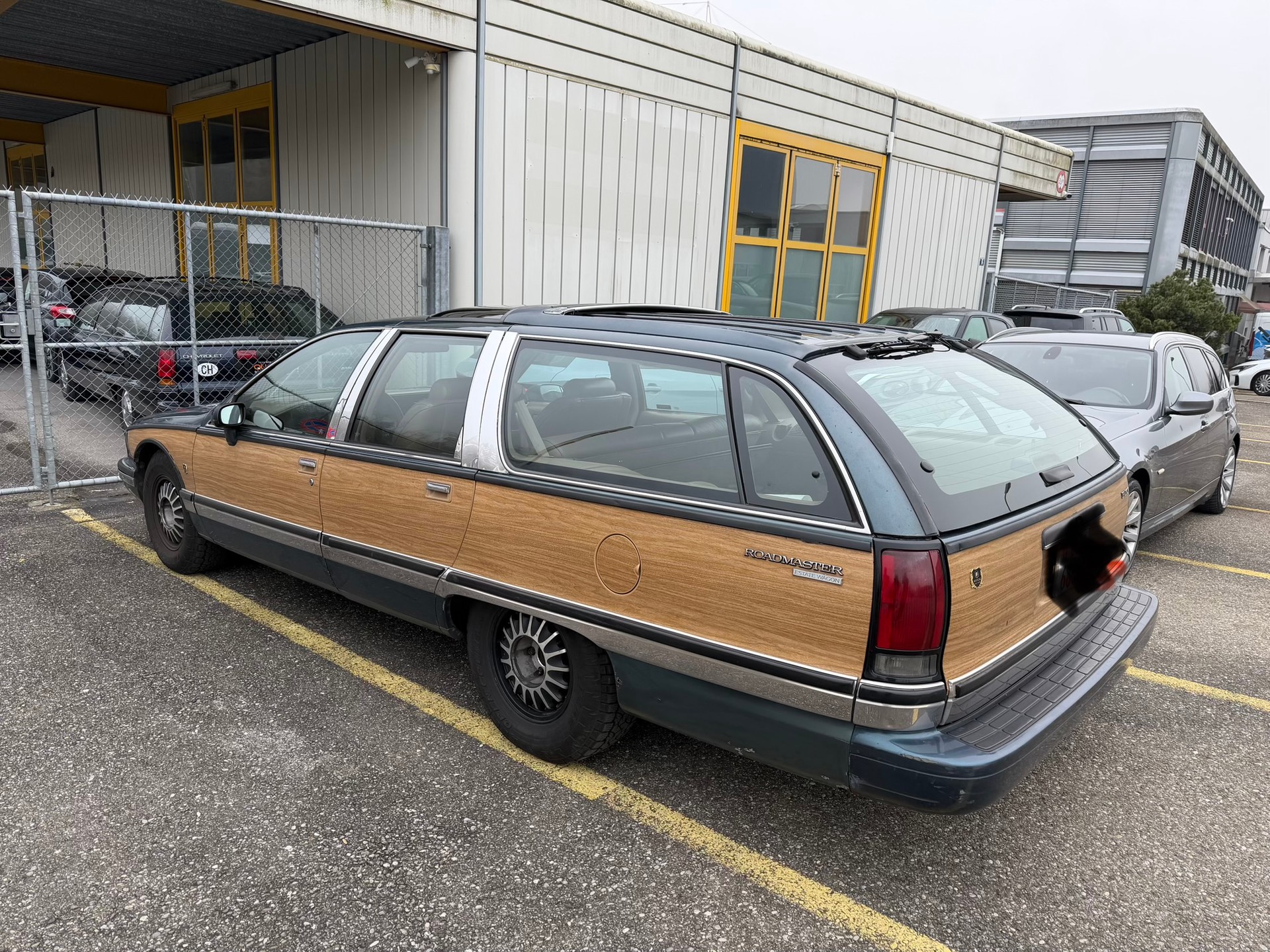 BUICK "UFO" !! ROUDMASTER KOMBI 5.7 LITER V8. MIT 8 PLÄTZE. SEHR SELTEN. ZUM AUFBEREITEN 4`500.- AB PLATZ.-image-12