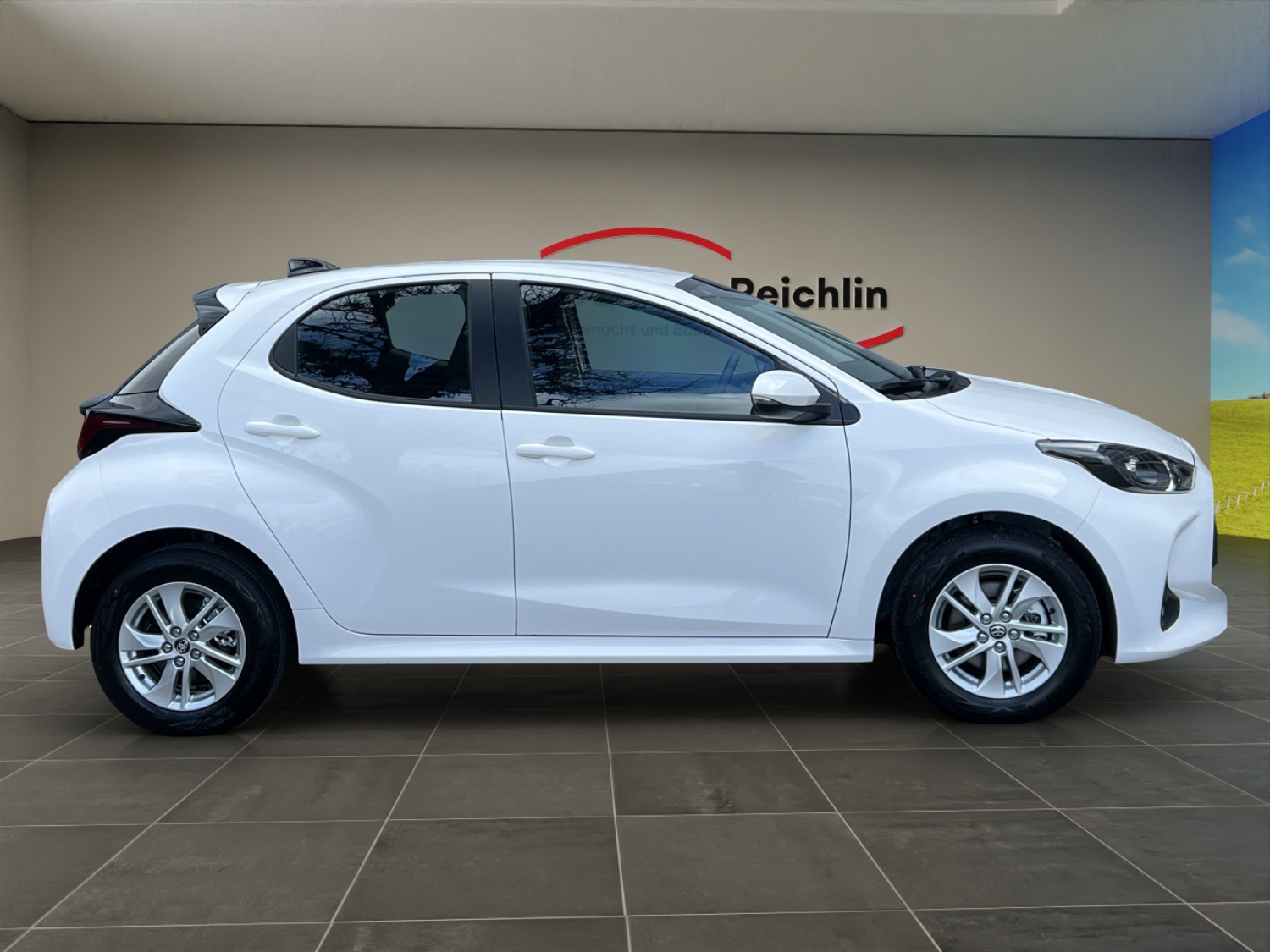 TOYOTA Yaris 1.5 VVT-i HSD Comfort-image-5