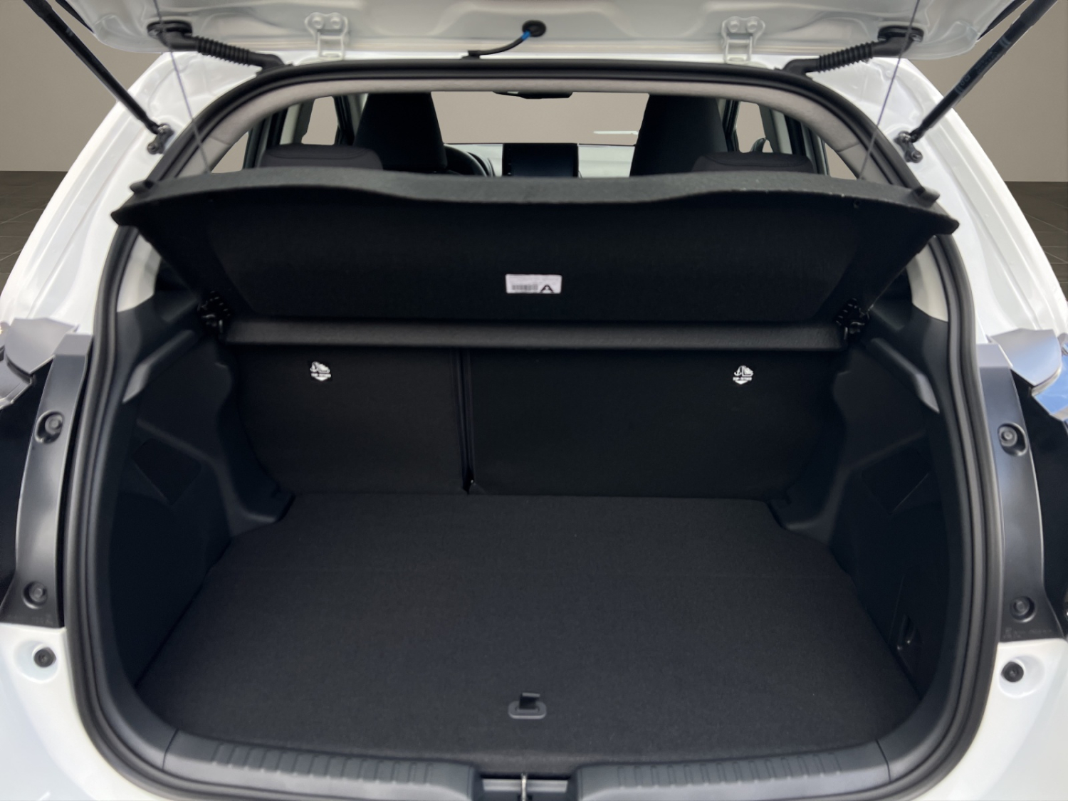 TOYOTA Yaris 1.5 VVT-i HSD Comfort-image-17