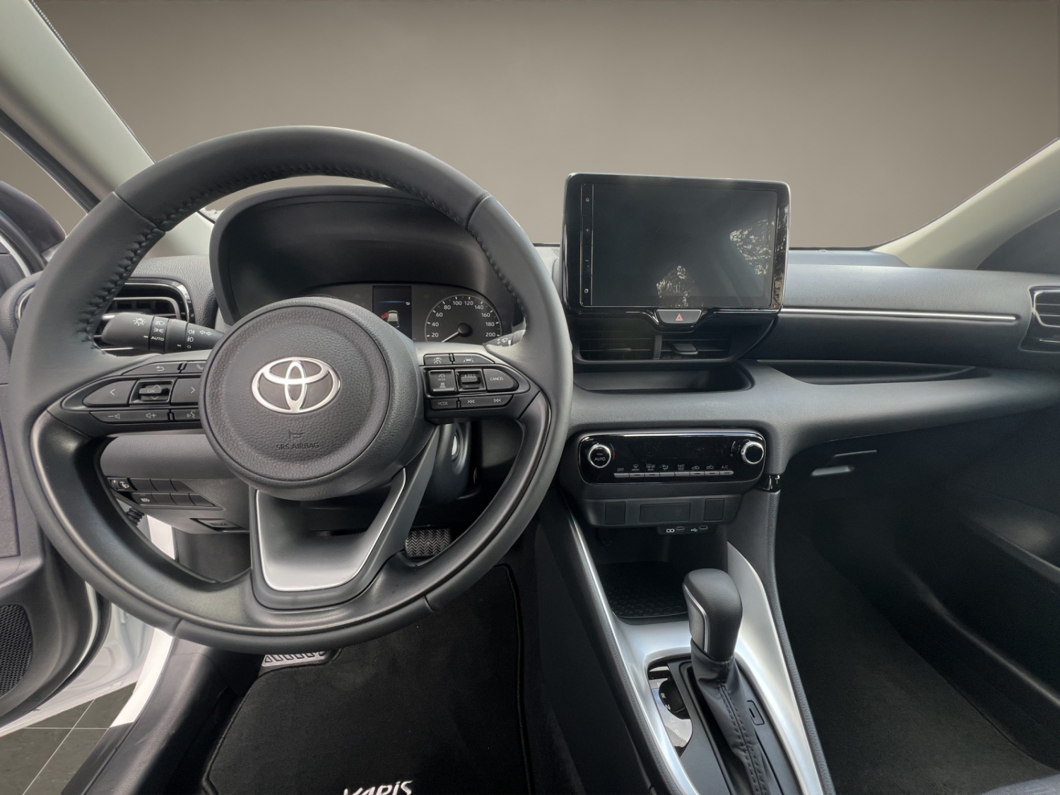TOYOTA Yaris 1.5 VVT-i HSD Comfort-image-10