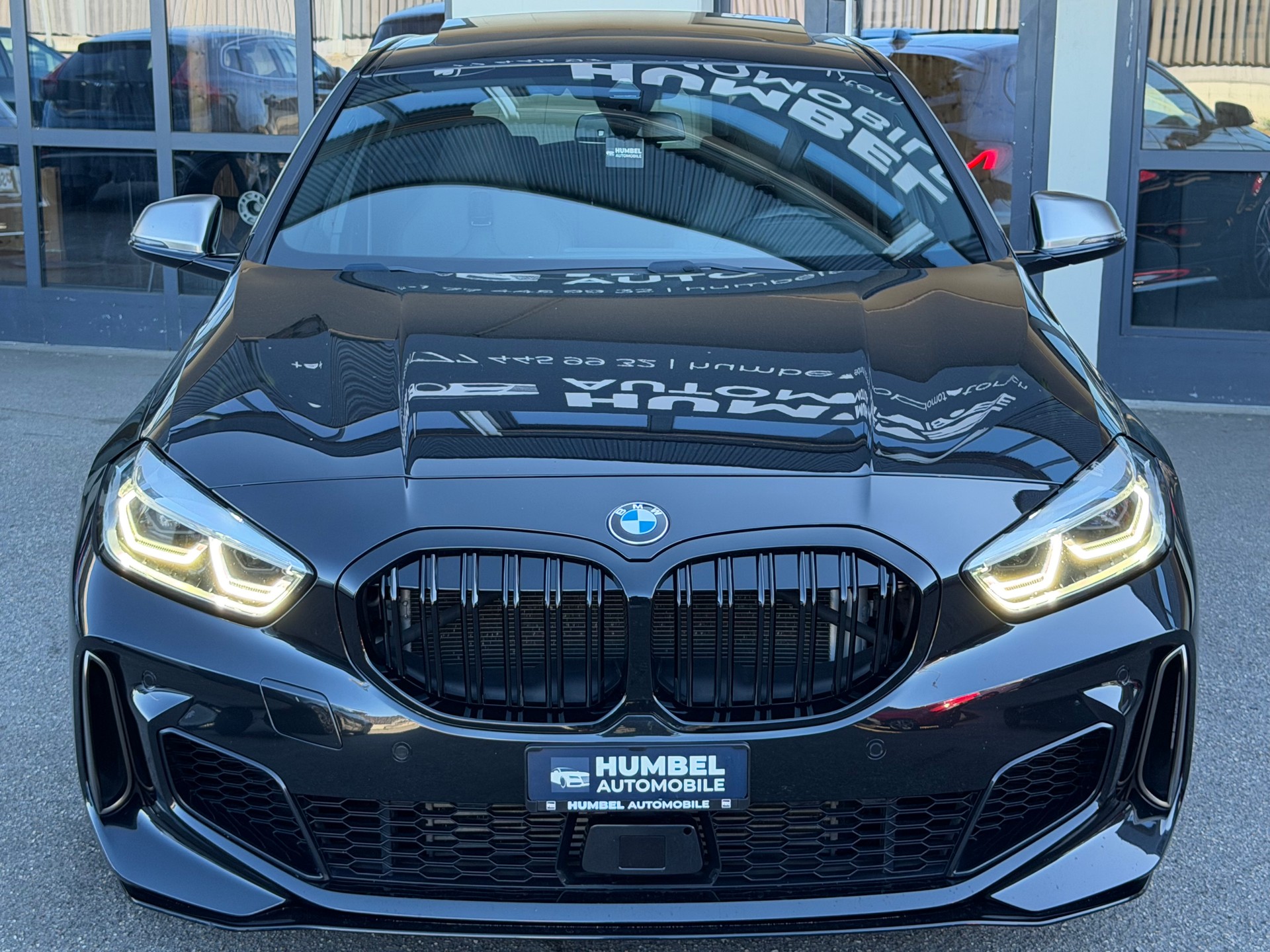 BMW M135i xDrive Steptronic-image-1