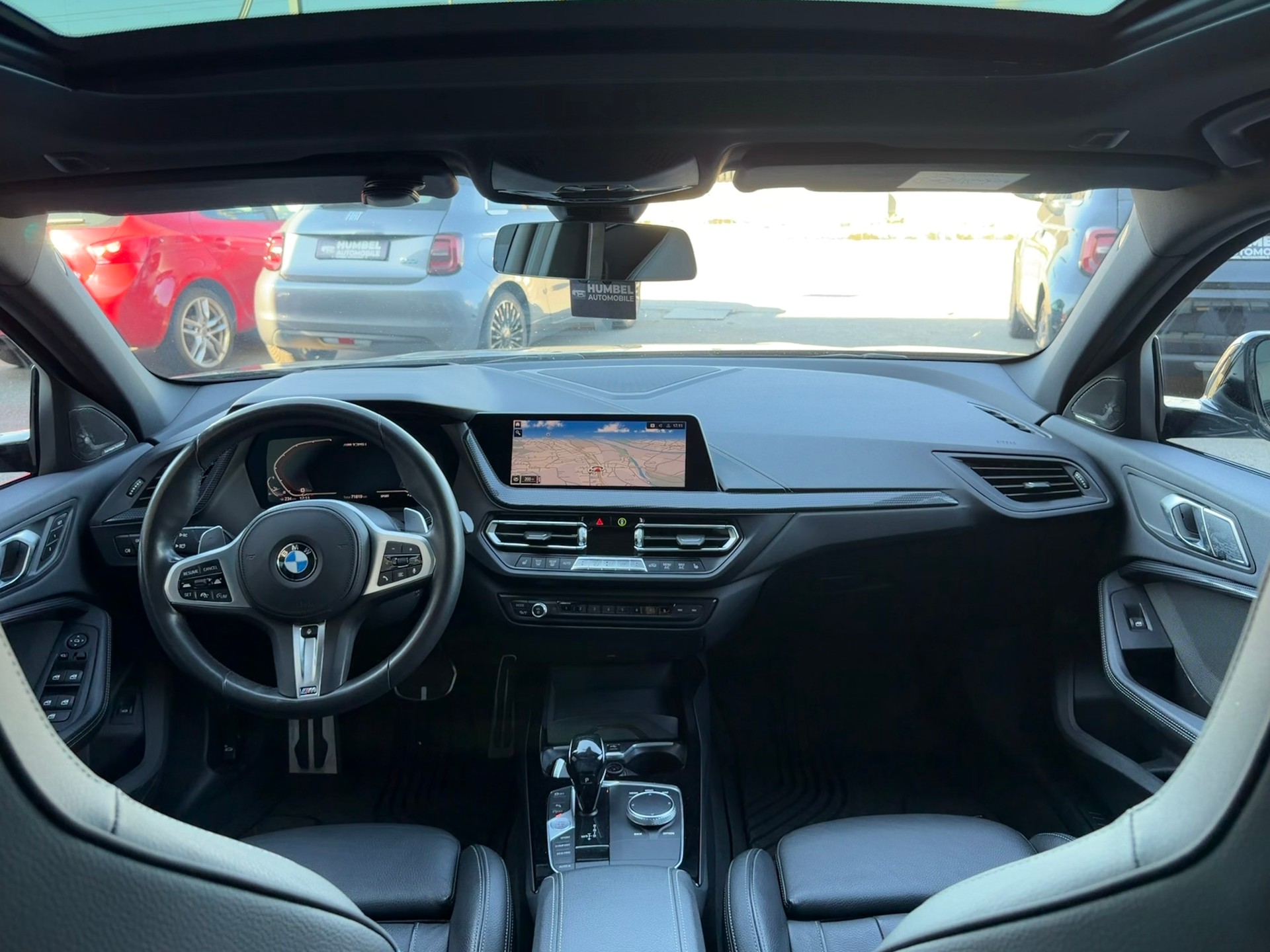 BMW M135i xDrive Steptronic-image-5