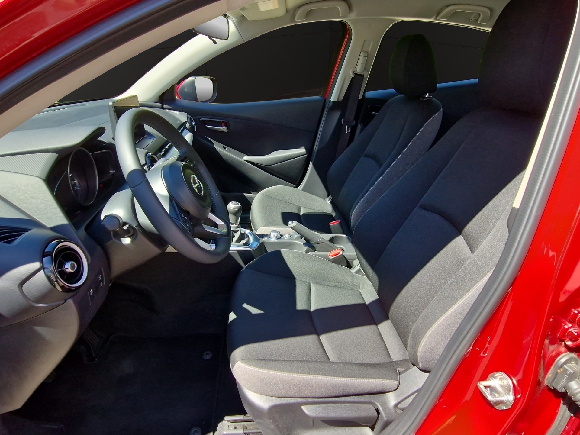 MAZDA 2 SKYACTIV-G 90 Mild Hybrid Center-Line-image-8