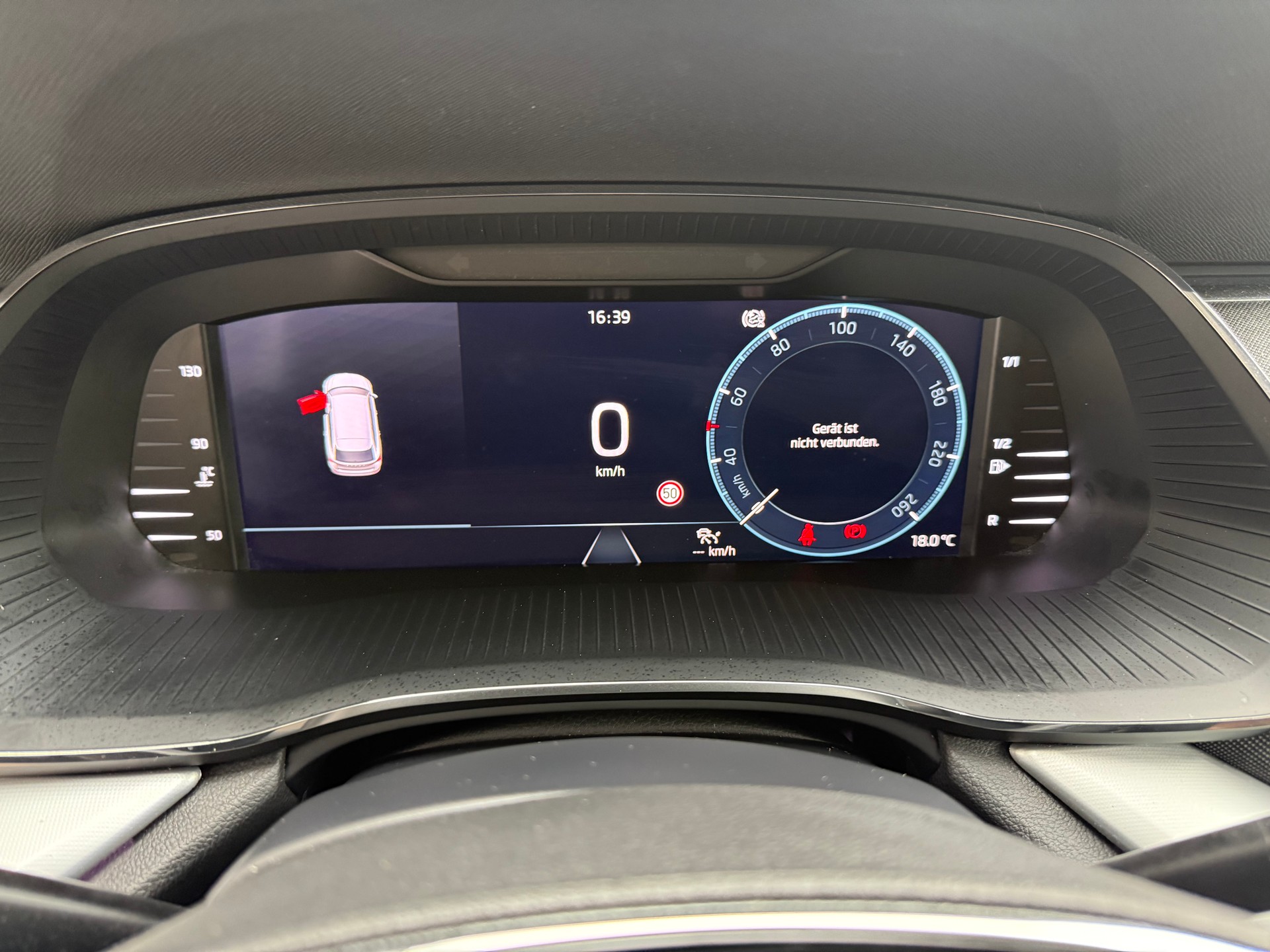SKODA Octavia Combi 2.0 TDI DSG Style 4x4-image-28