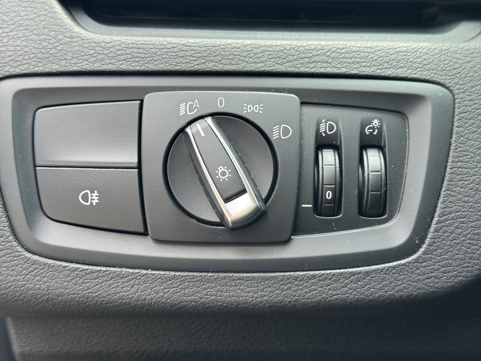 BMW X1 xDrive 20d xLine Steptronic-image-19