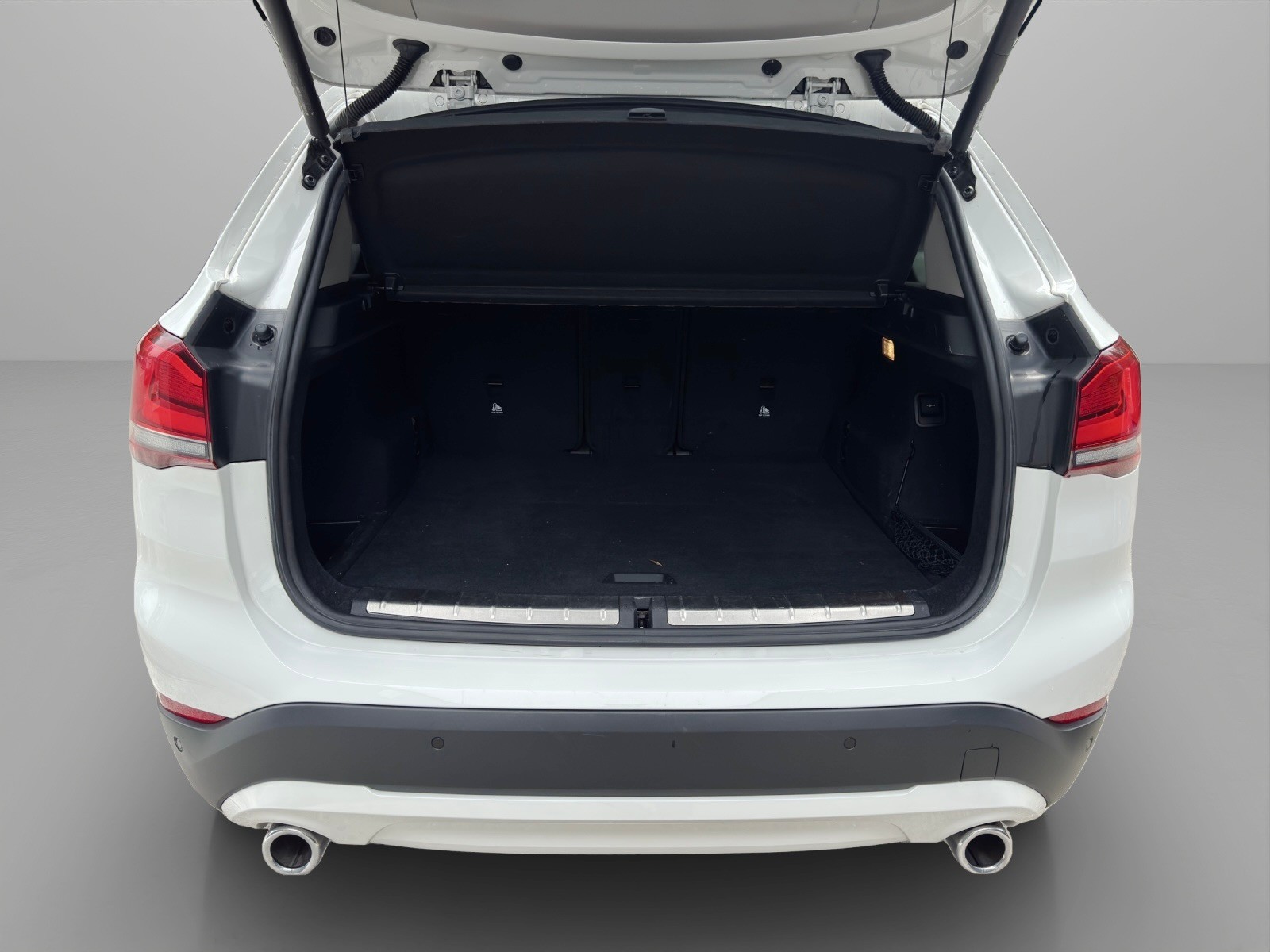 BMW X1 xDrive 20d xLine Steptronic-image-11