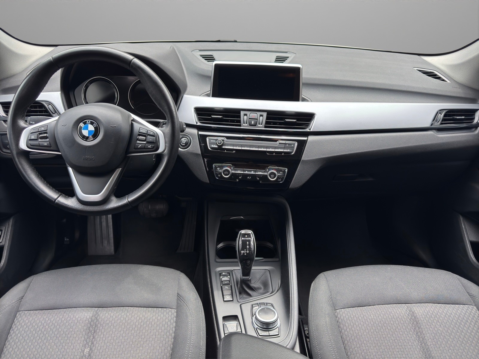 BMW X1 xDrive 20d xLine Steptronic-image-8
