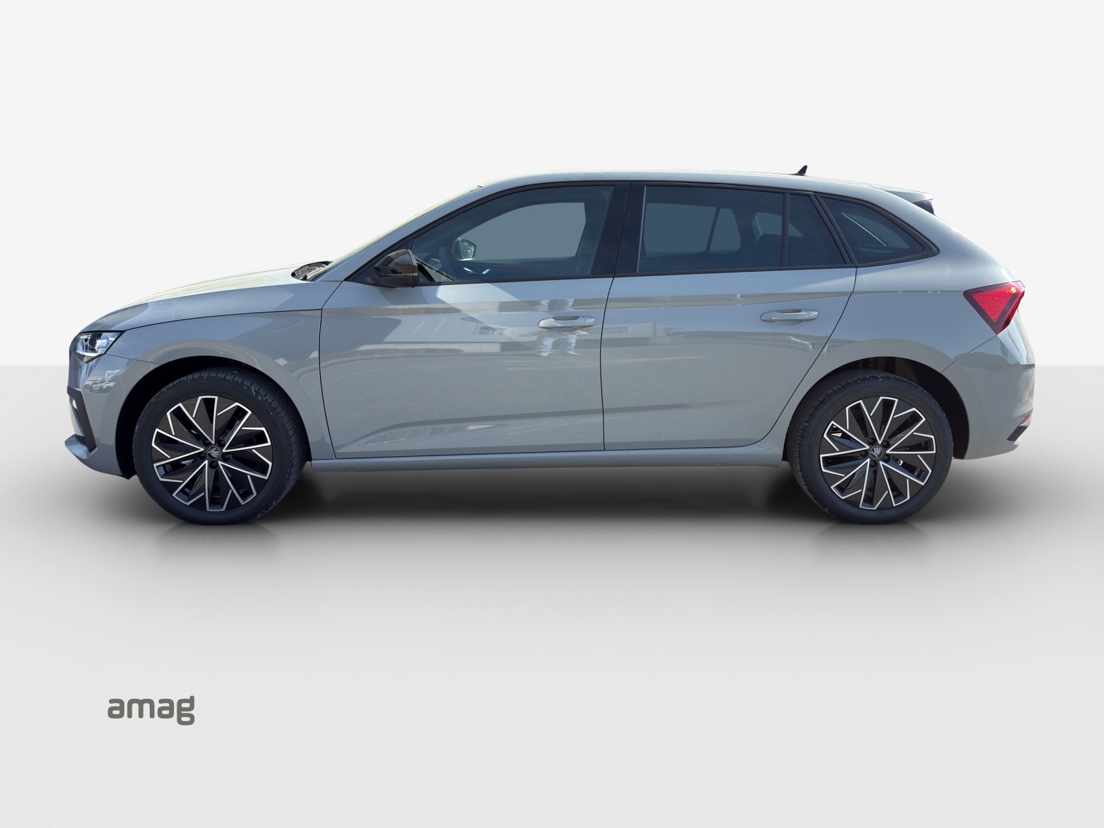SKODA Scala 1.5 TSI Dynamic DSG-image-1