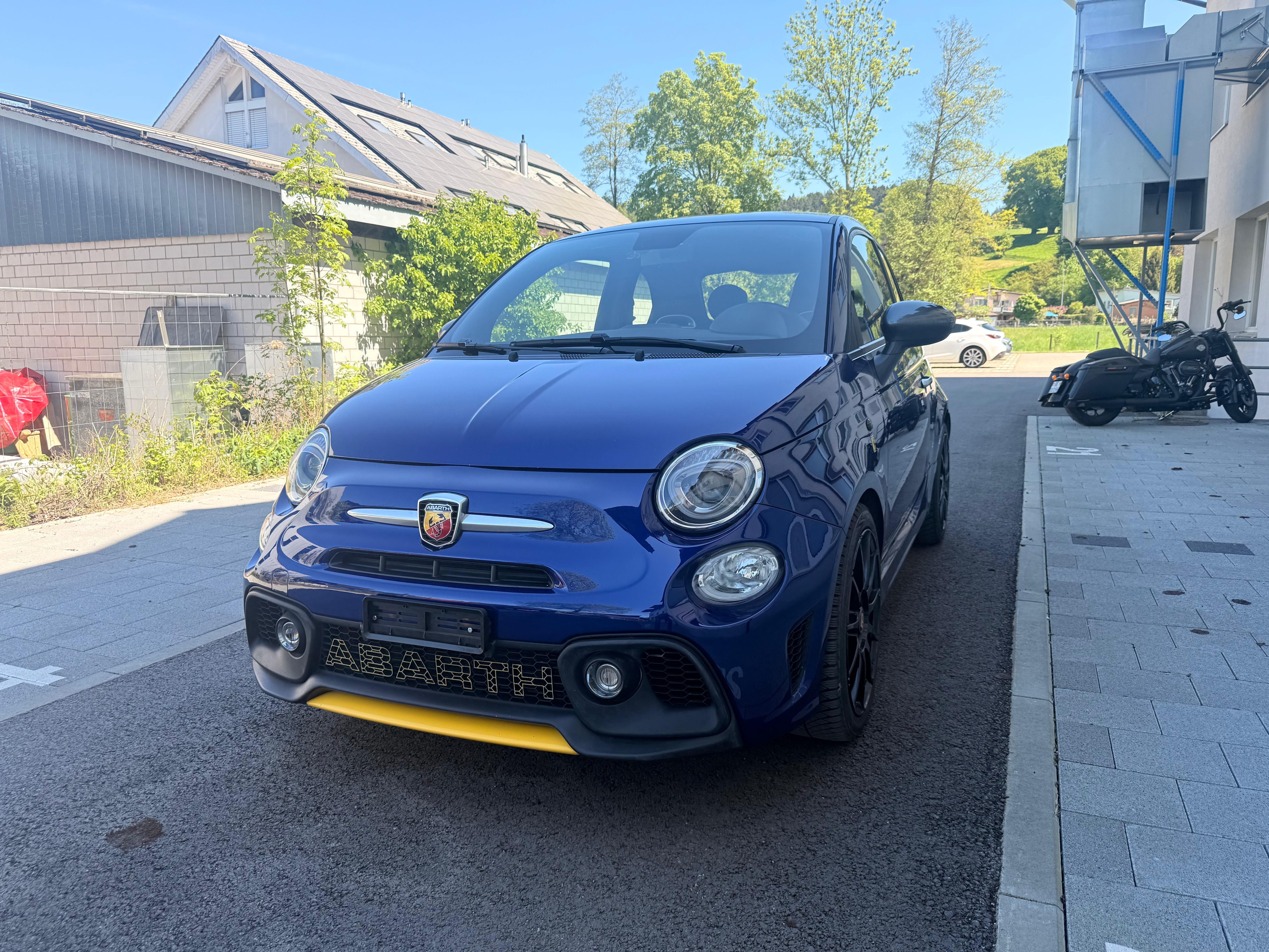 Car photo