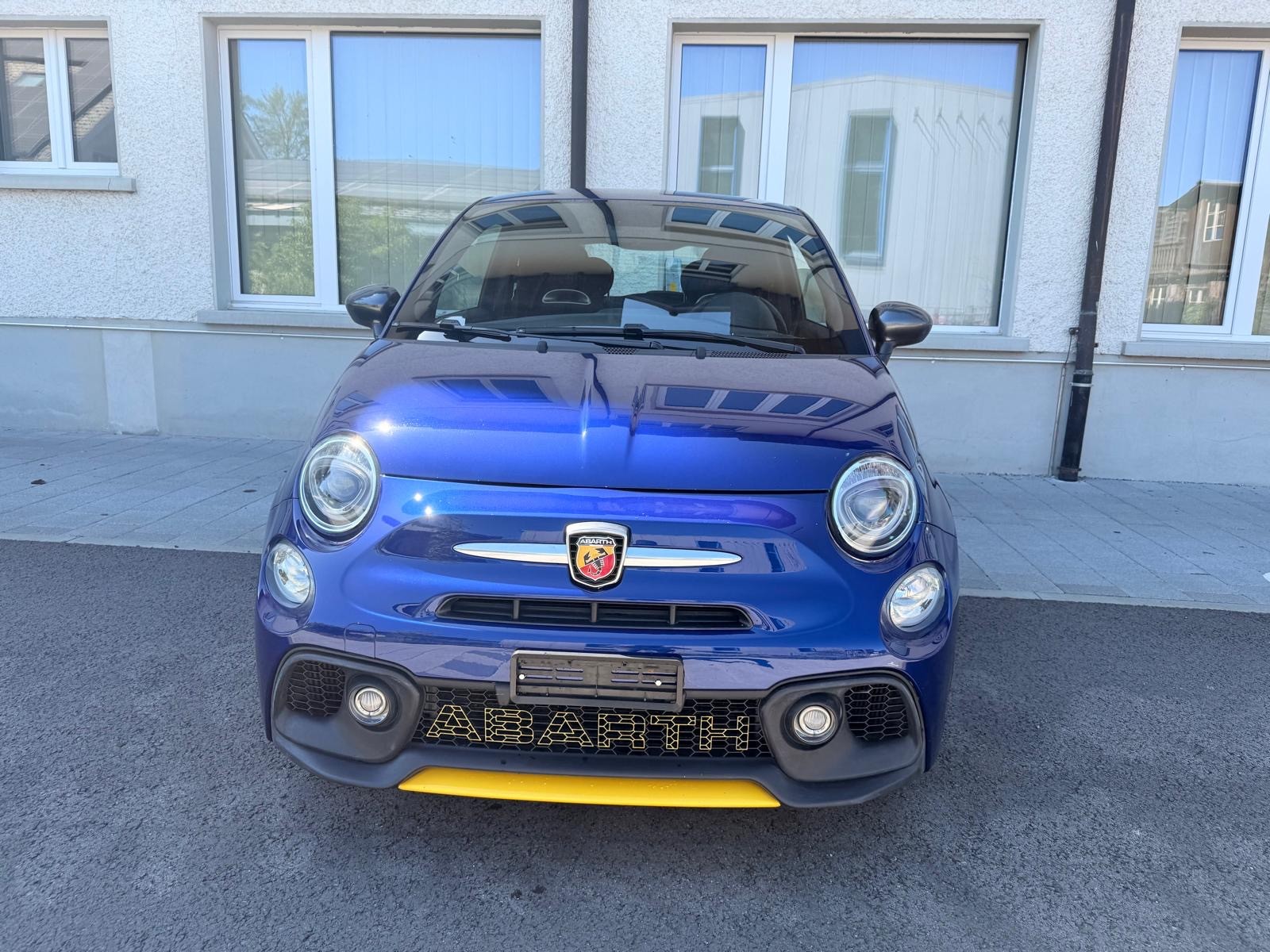 FIAT 595 1.4 16V Turbo Abarth Turismo-image-1