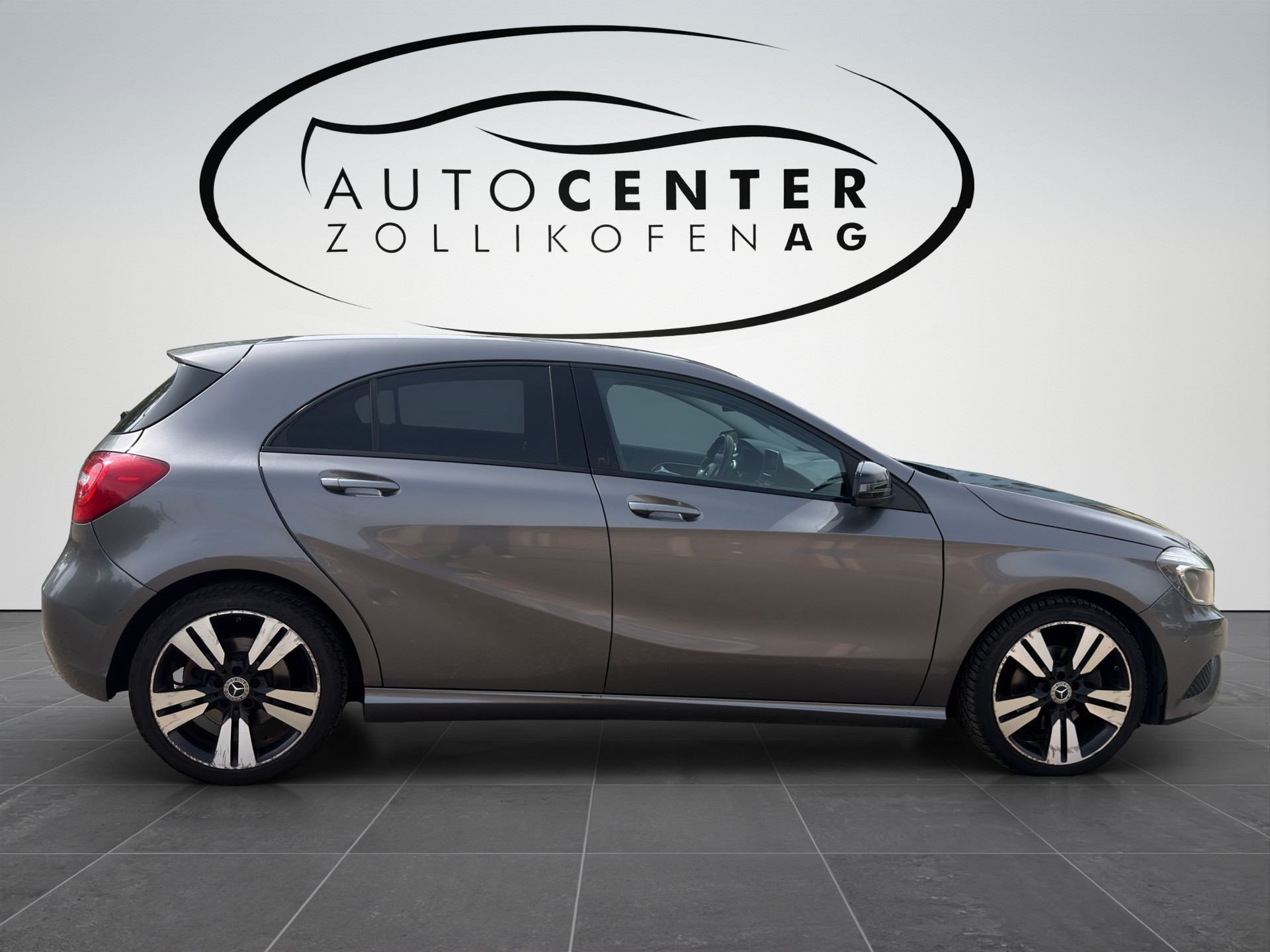 MERCEDES-BENZ A 220 CDI Urban 7G-DCT-image-4