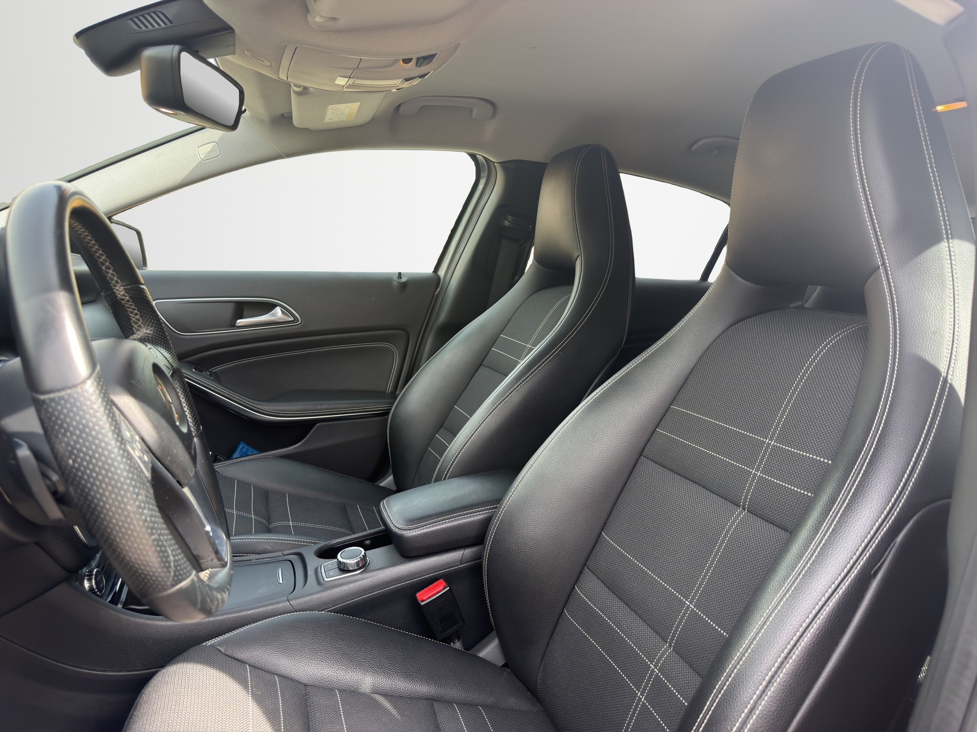 MERCEDES-BENZ A 220 CDI Urban 7G-DCT-image-8