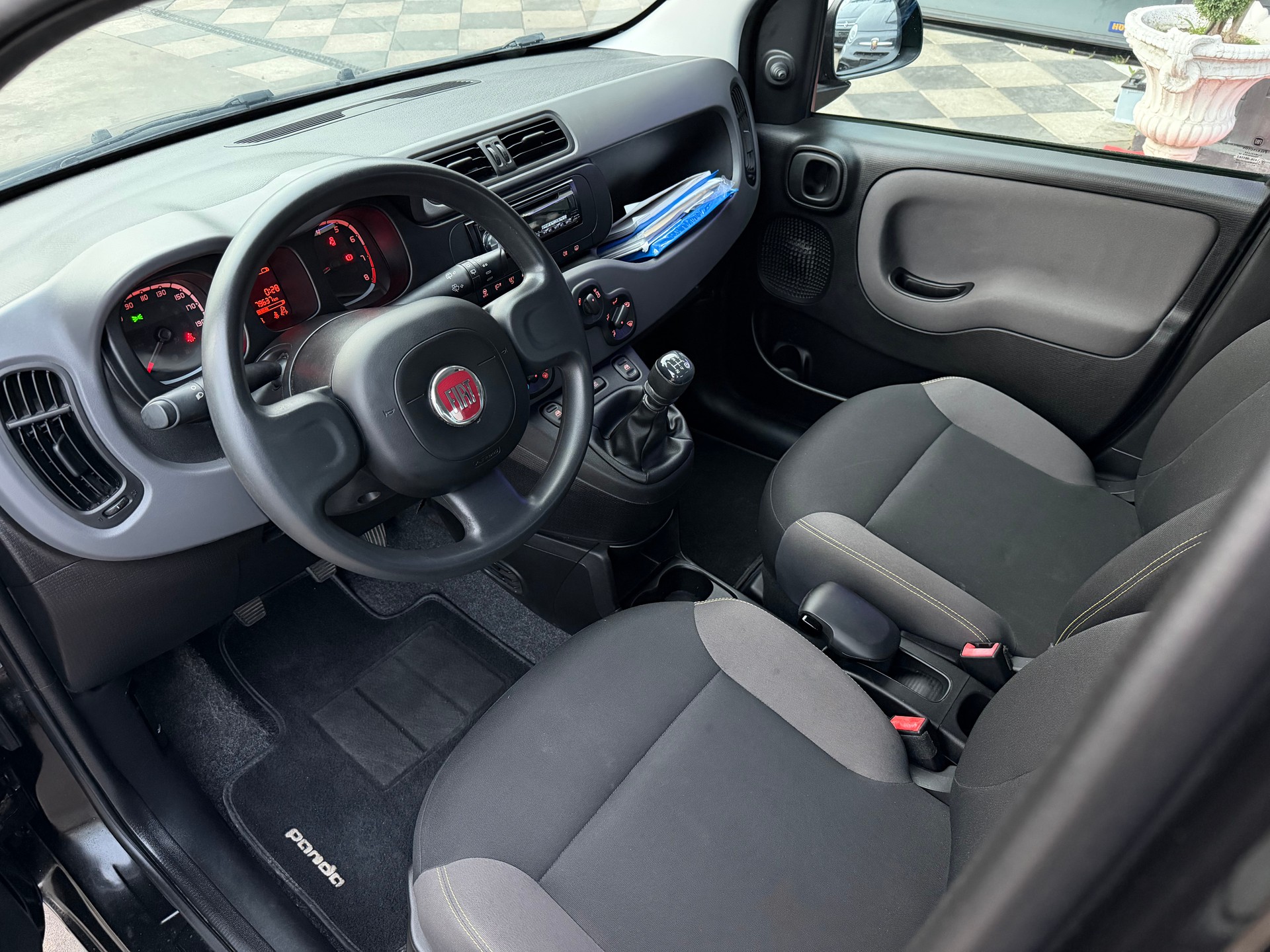 FIAT Panda 1.2 Young-image-9