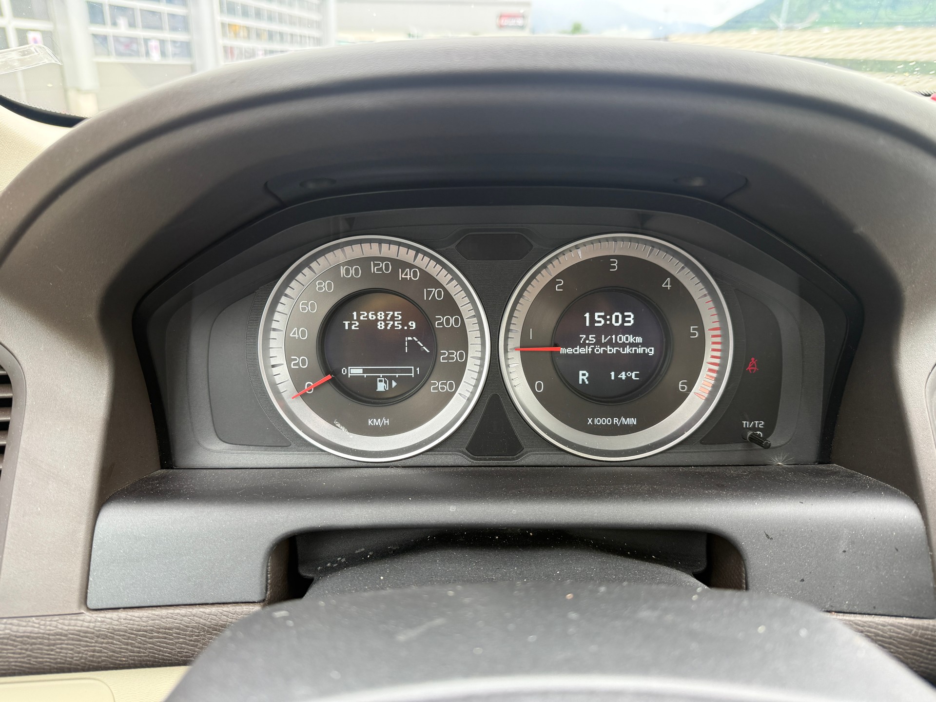 VOLVO XC60 D5 AWD OceanRace Geartronic-image-13
