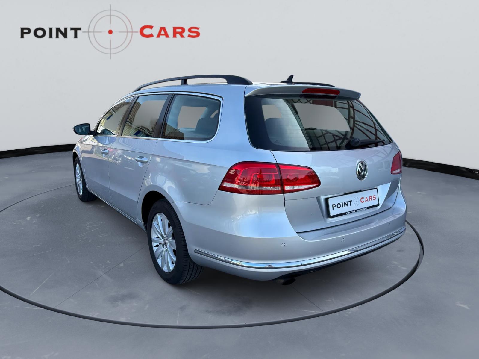 VW Passat Variant 1.4 TSI BMT Trendline-image-2