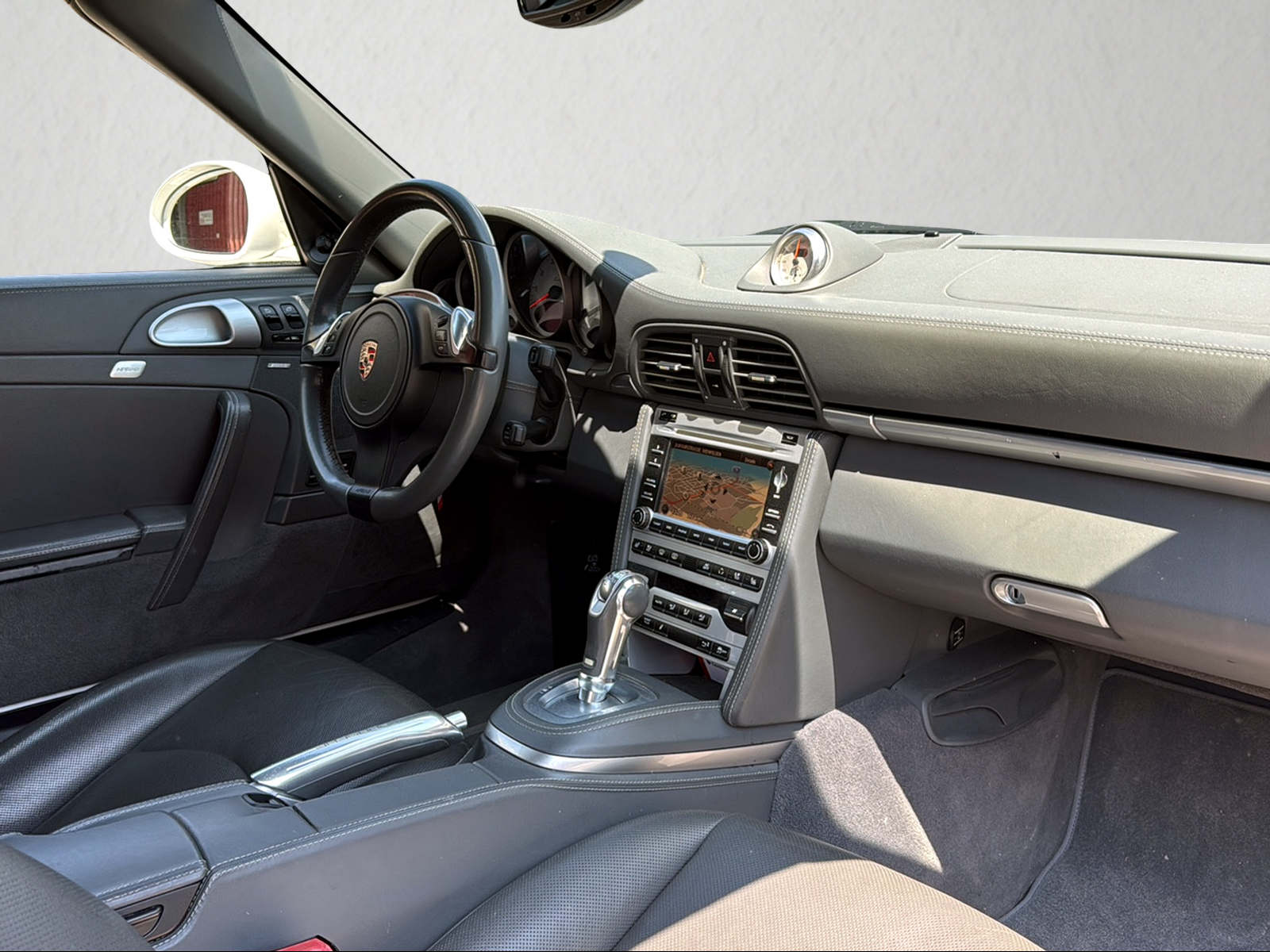 PORSCHE 911 Cabrio Turbo PDK-image-17