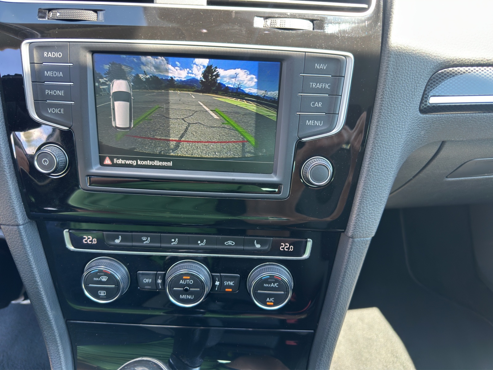 VW Golf 2.0 TDI Highline 4Motion-image-15