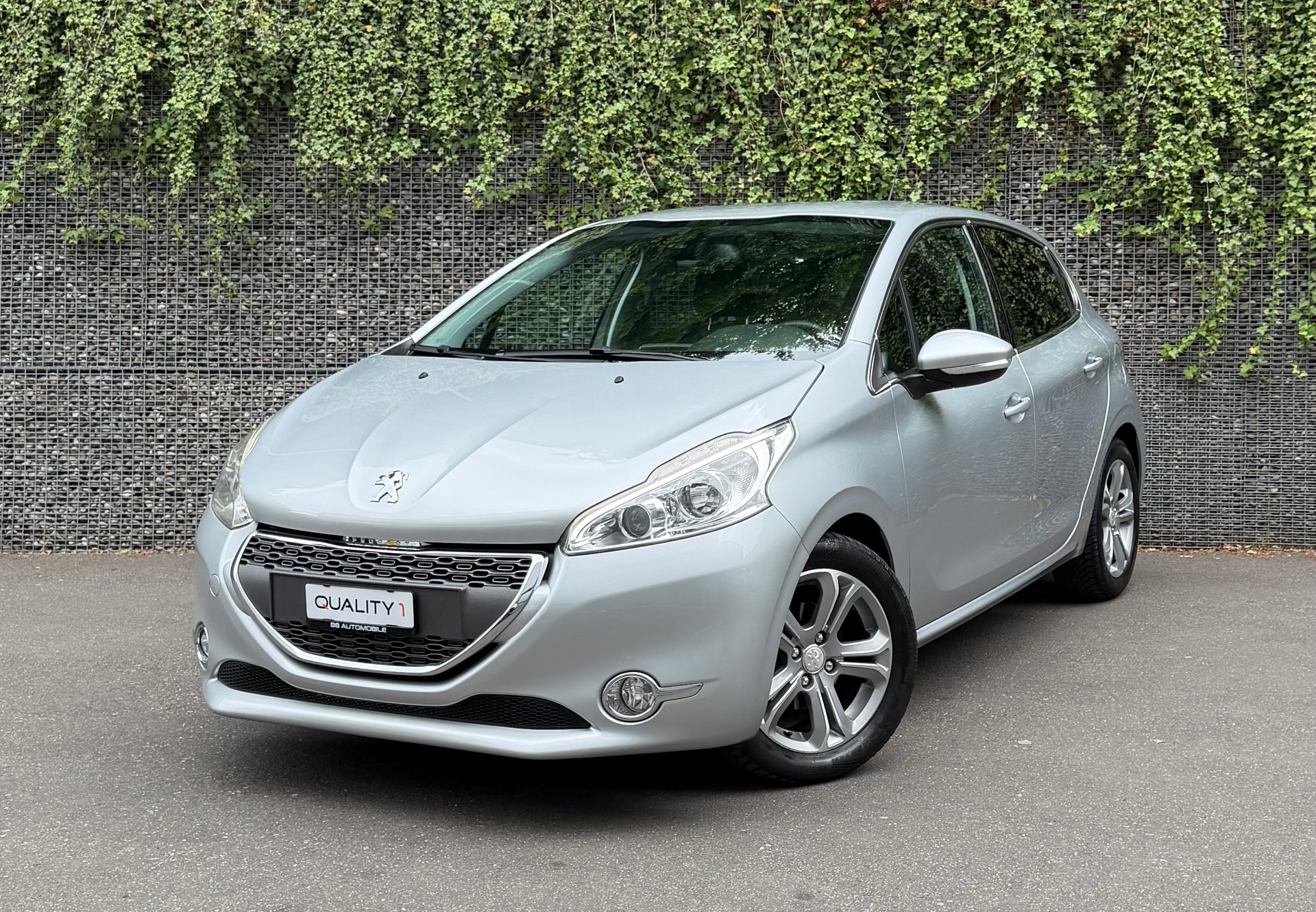 PEUGEOT 208 1.6 VTI Intuitive