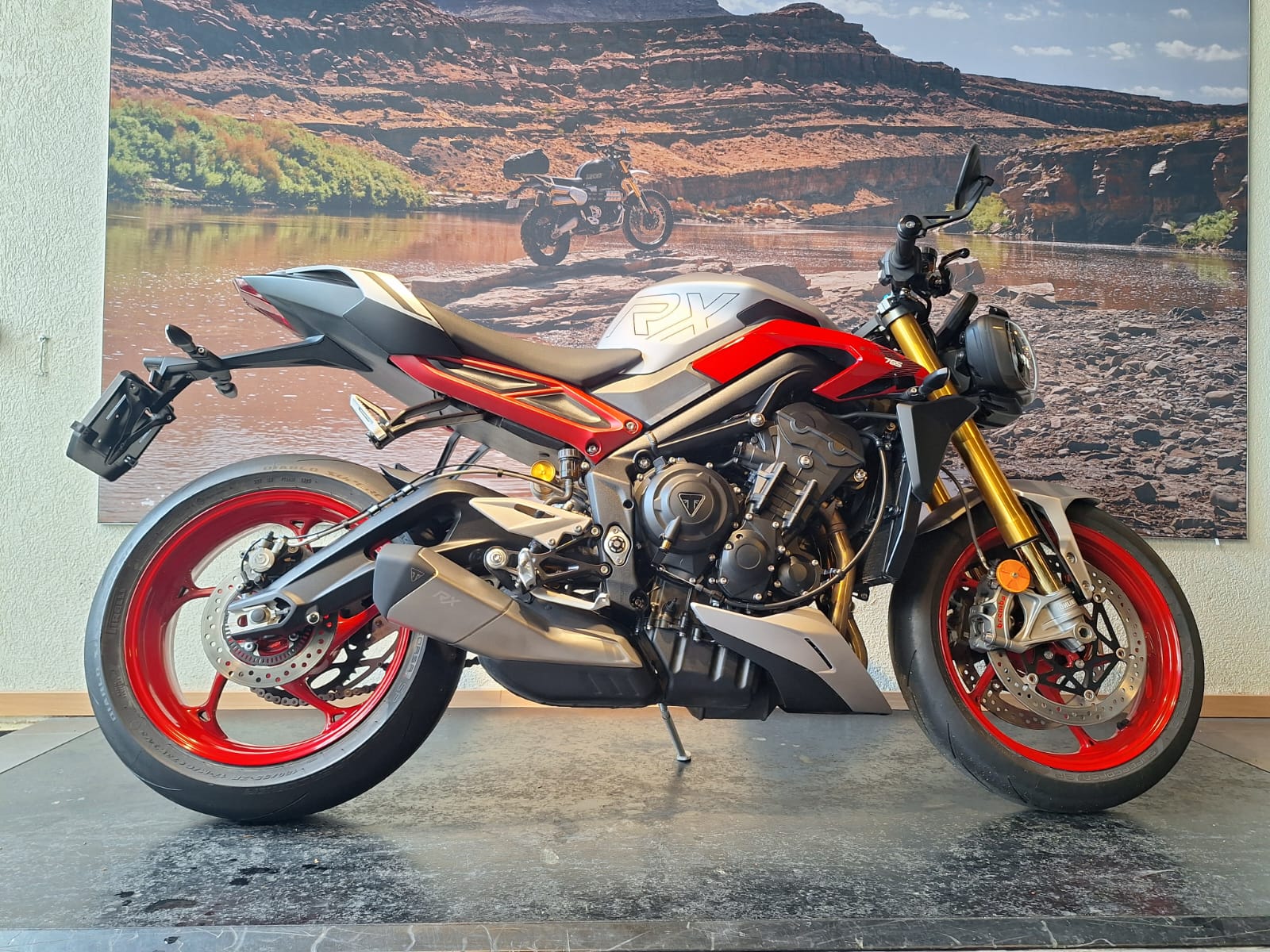 TRIUMPH Street Triple 765 RX