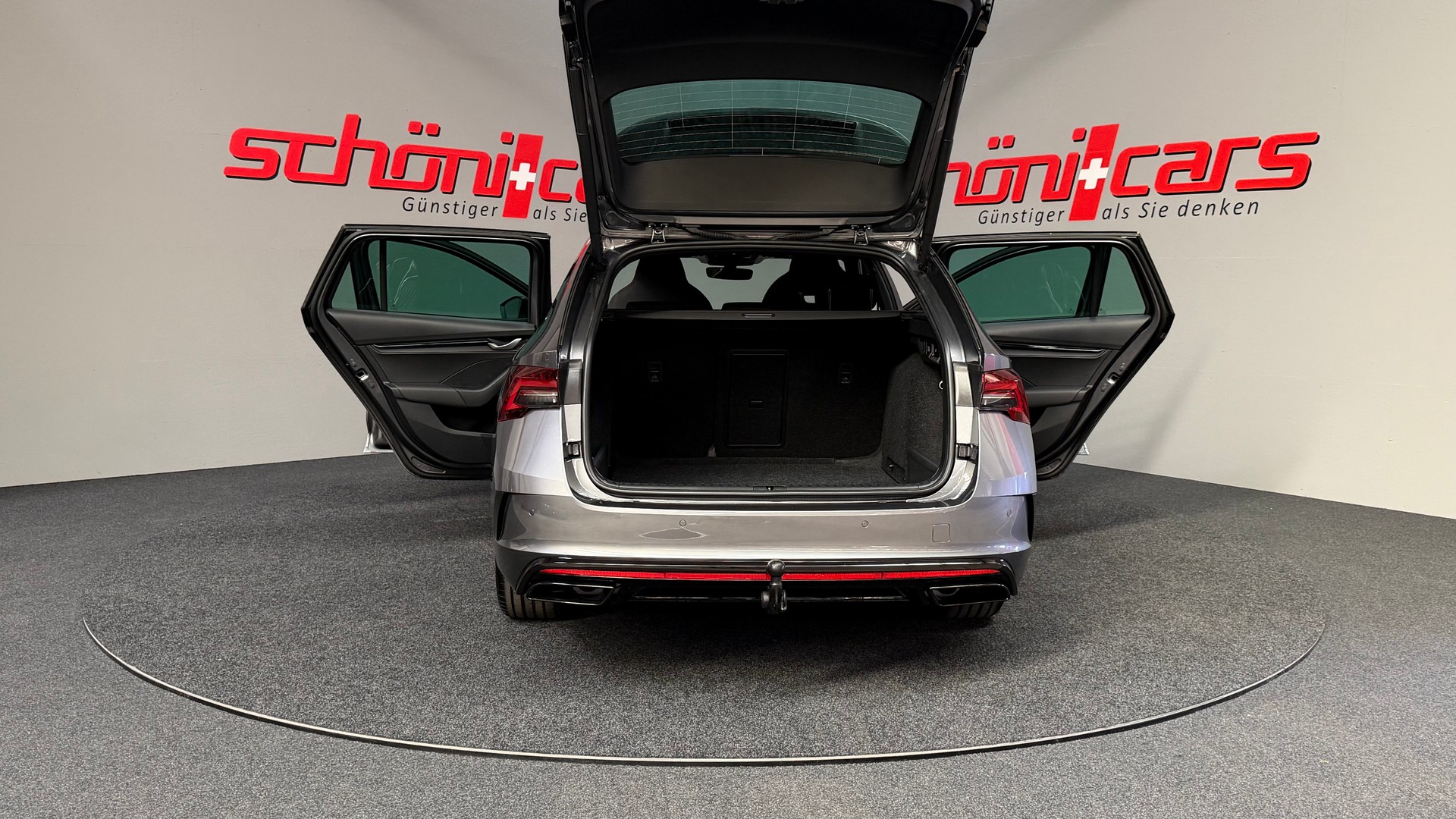 SKODA Octavia Combi 2.0 TSI DSG RS-image-5