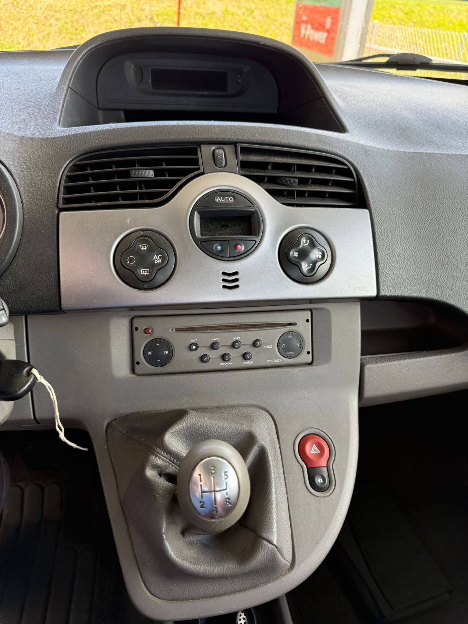 RENAULT Kangoo Be Bop 1.6 16V-image-11