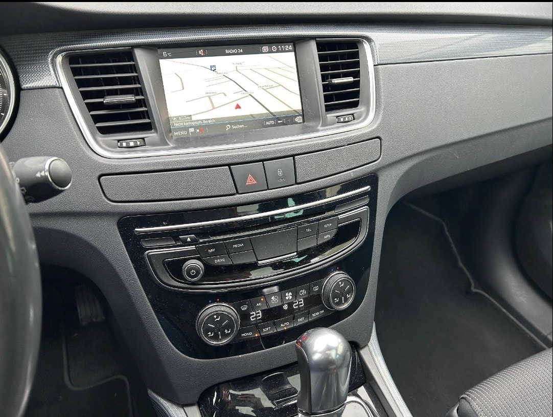 PEUGEOT 2.0 BlueHDi 180 GT S/S-image-4