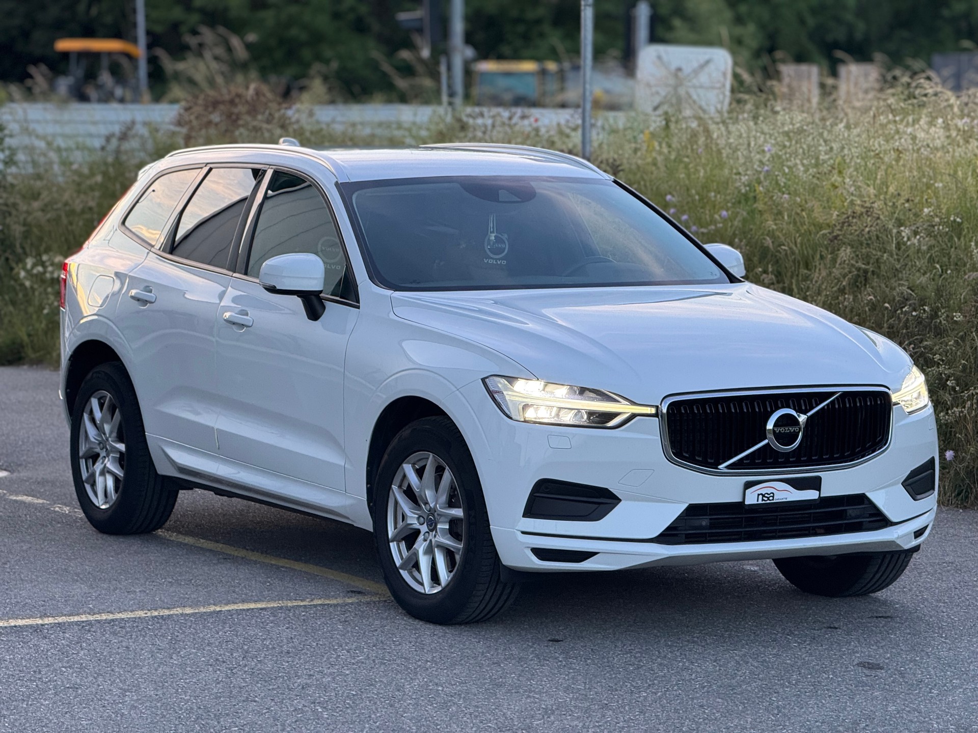 VOLVO XC60 D4 AWD Inscription Geartronic-image-2
