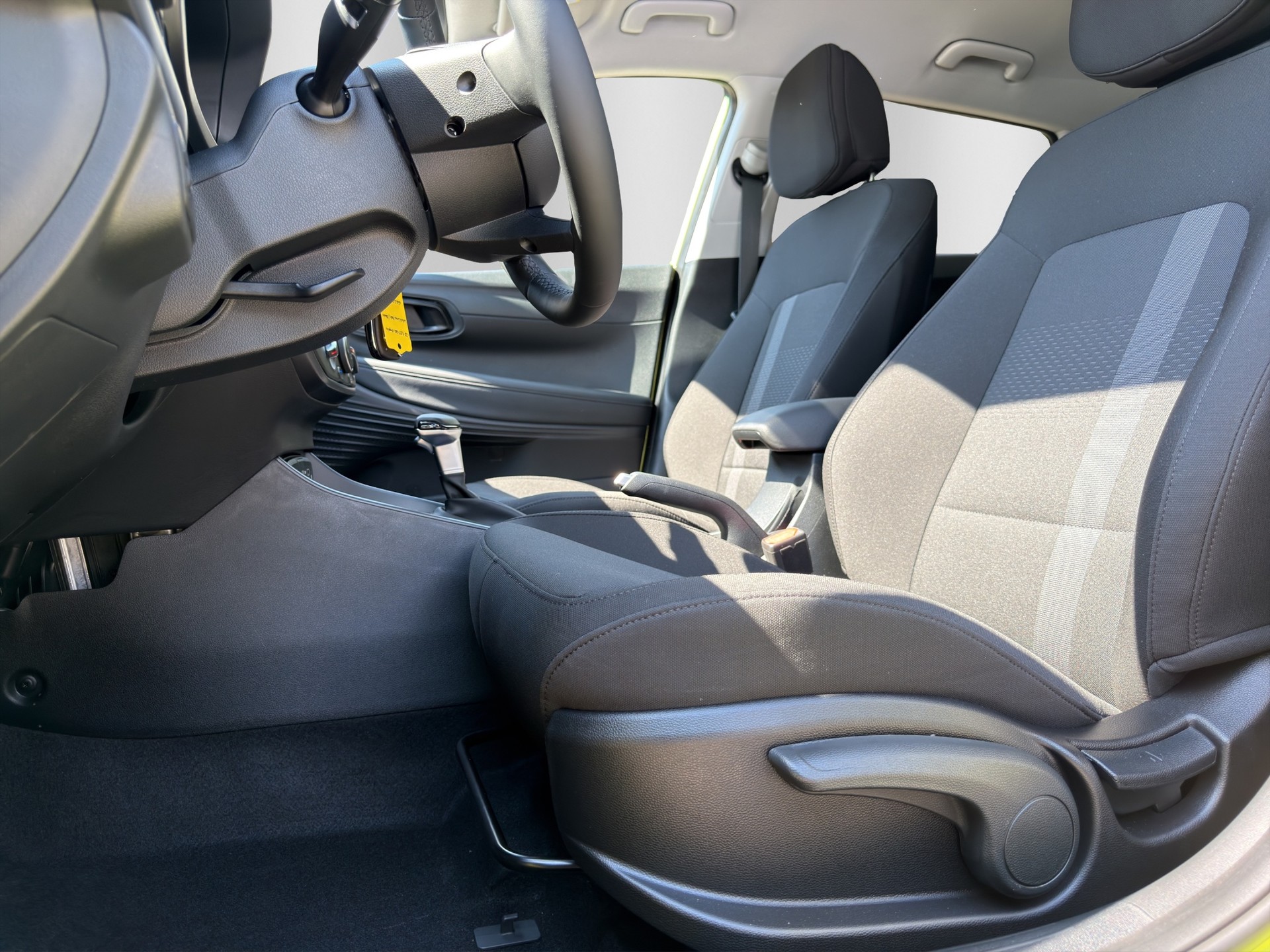 HYUNDAI i20 1.0 T-GDi Amplia DCT-image-11