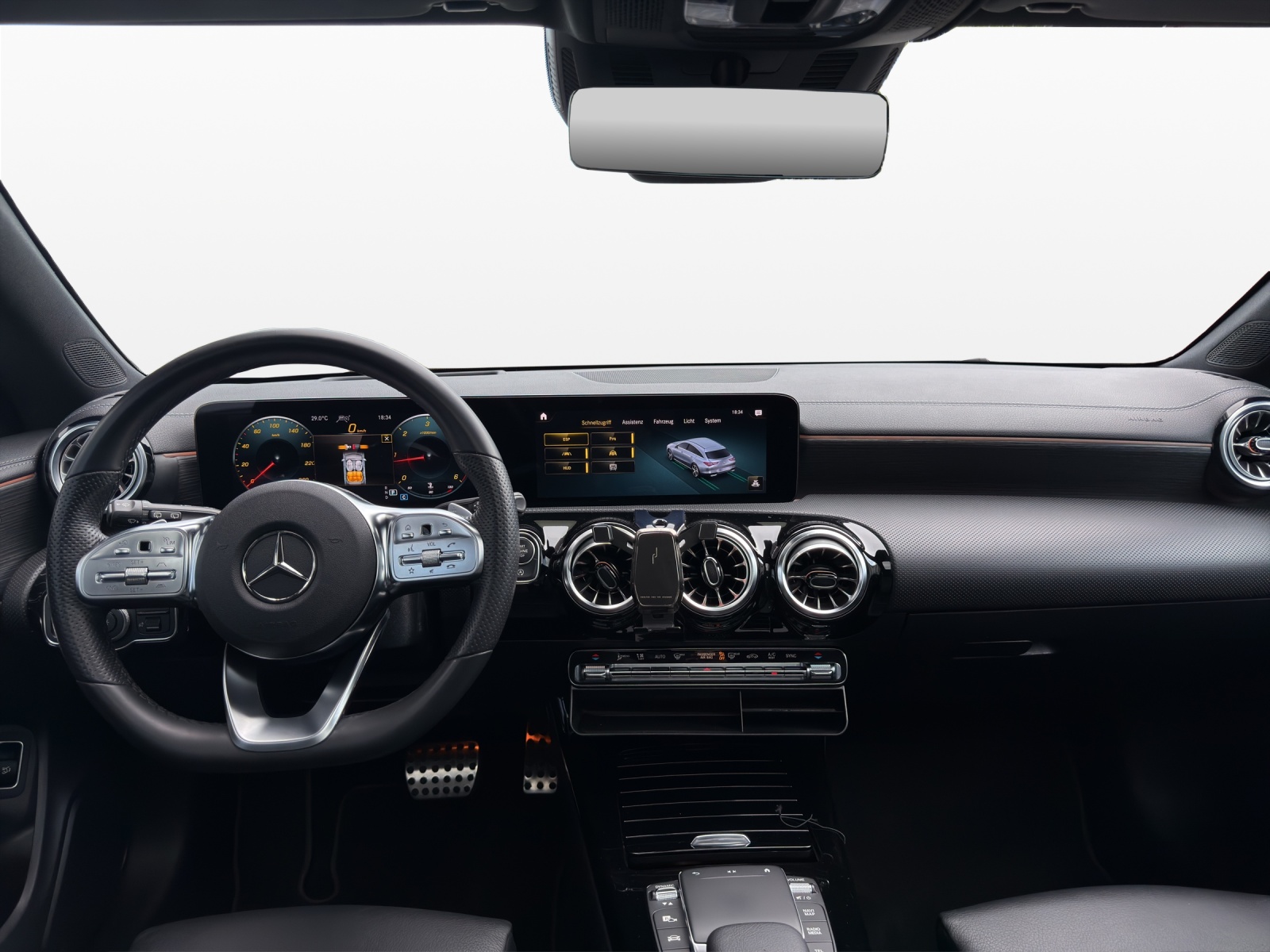 MERCEDES-BENZ CLA Shooting Brake 220 d 4Matic AMG Line-image-11