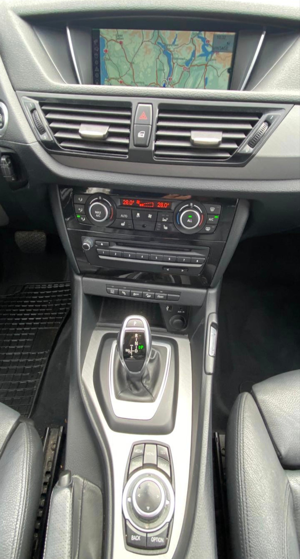 BMW X1 xDrive 28i Sport Line Steptronic-image-8