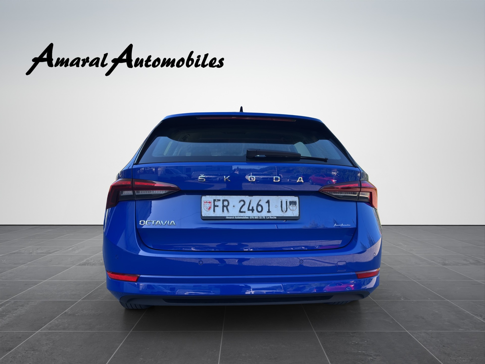 SKODA Octavia Combi 2.0 TDI DSG Ambition-image-3