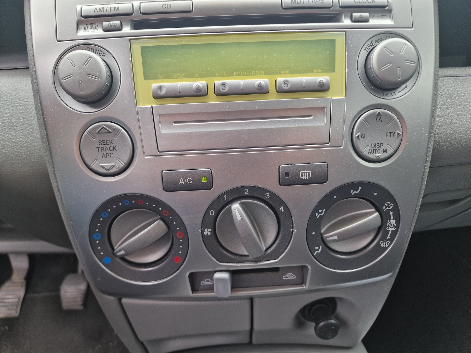 MAZDA 2 1.6i 16V Sport ab MFK 12Mt Gara-image-5