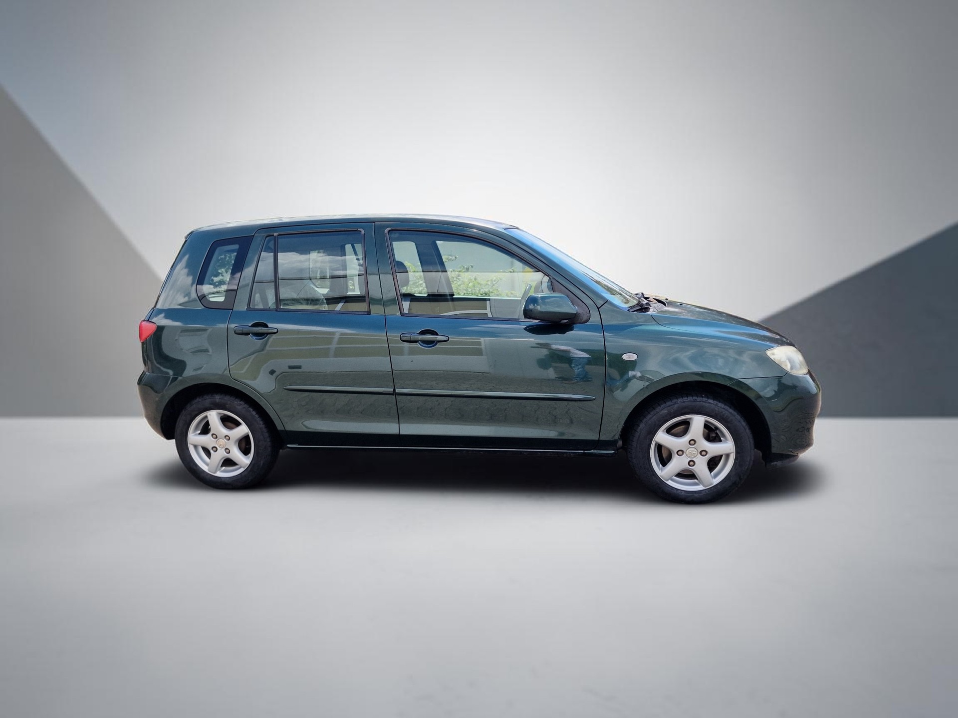 MAZDA 2 1.6i 16V Sport ab MFK 12Mt Gara 8xAlu Klima-image-4