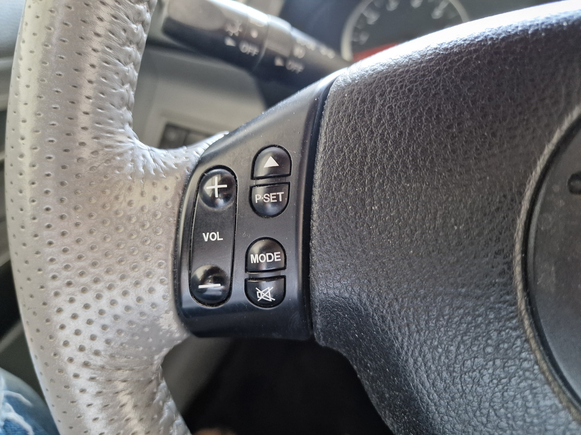 MAZDA 2 1.6i 16V Sport ab MFK 12Mt Gara 8xAlu Klima-image-13