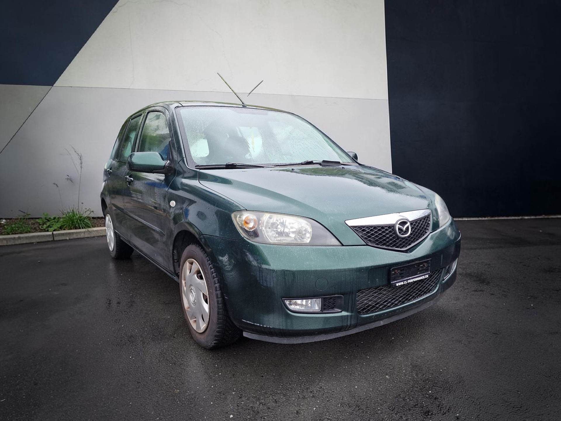 MAZDA 2 1.6i 16V Sport ab MFK 12Mt Gara-image-1